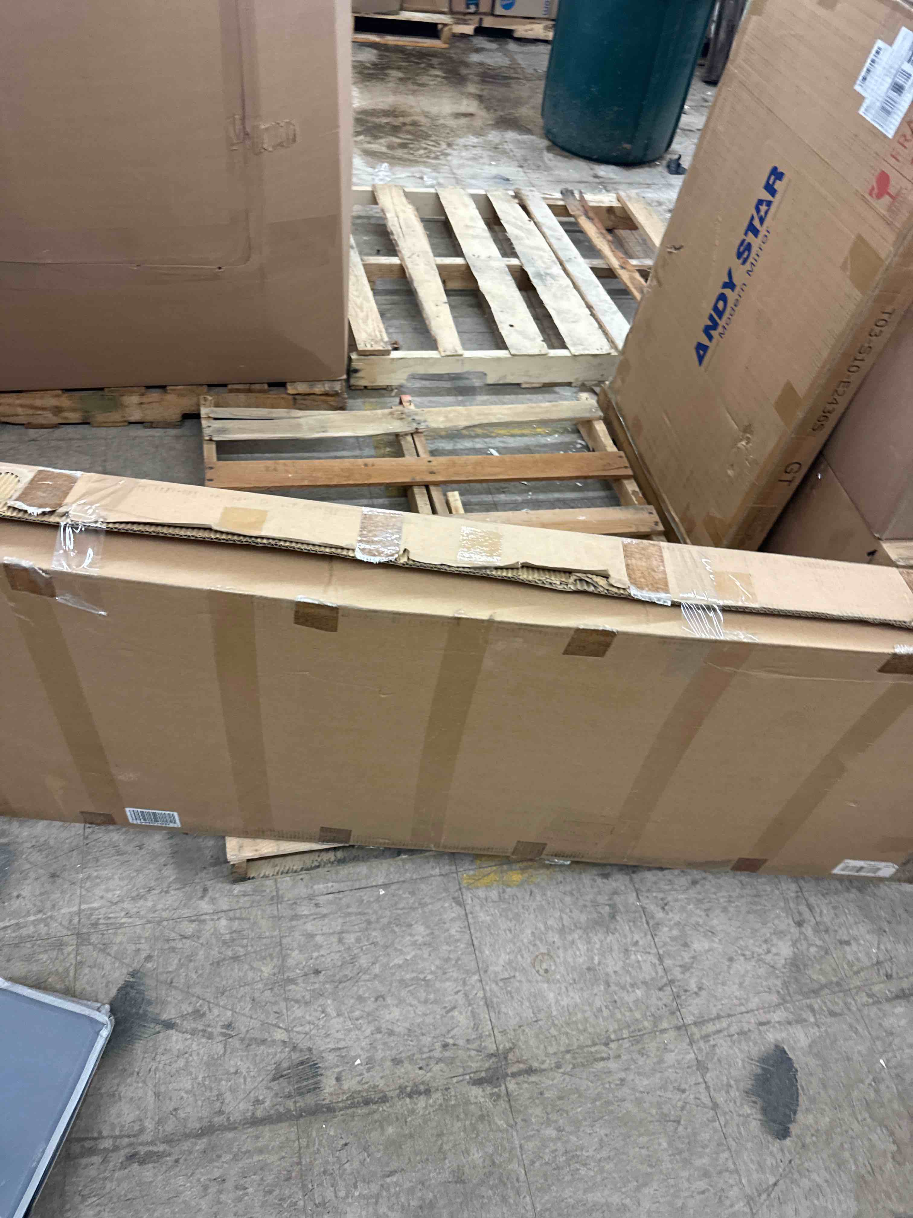 https://s3.amazonaws.com/lotting-images-prod/phillipi/GRN5121207_1710337454081.jpeg