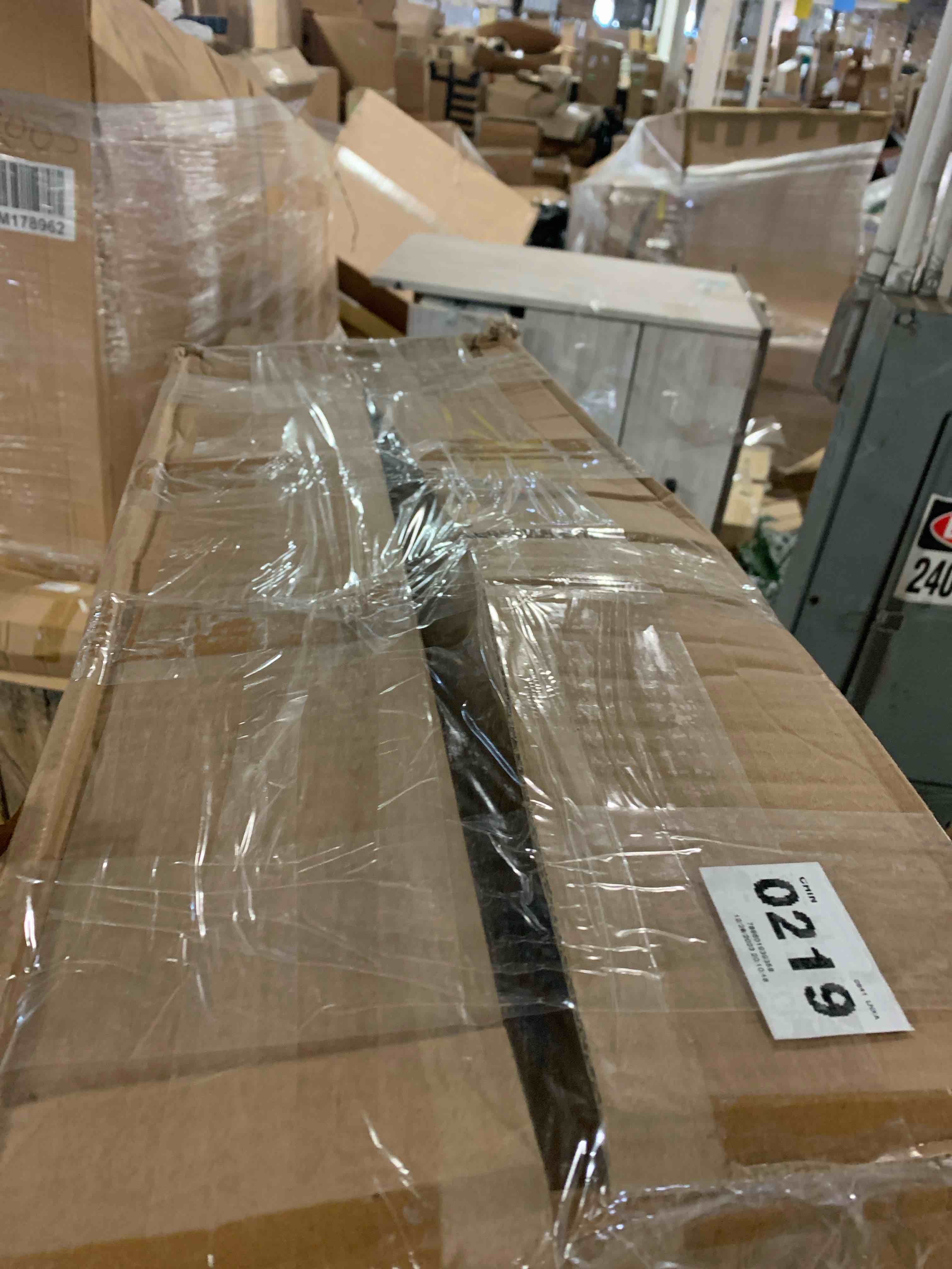 https://s3.amazonaws.com/lotting-images-prod/phillipi/GRN5122055_1709239426552.jpeg