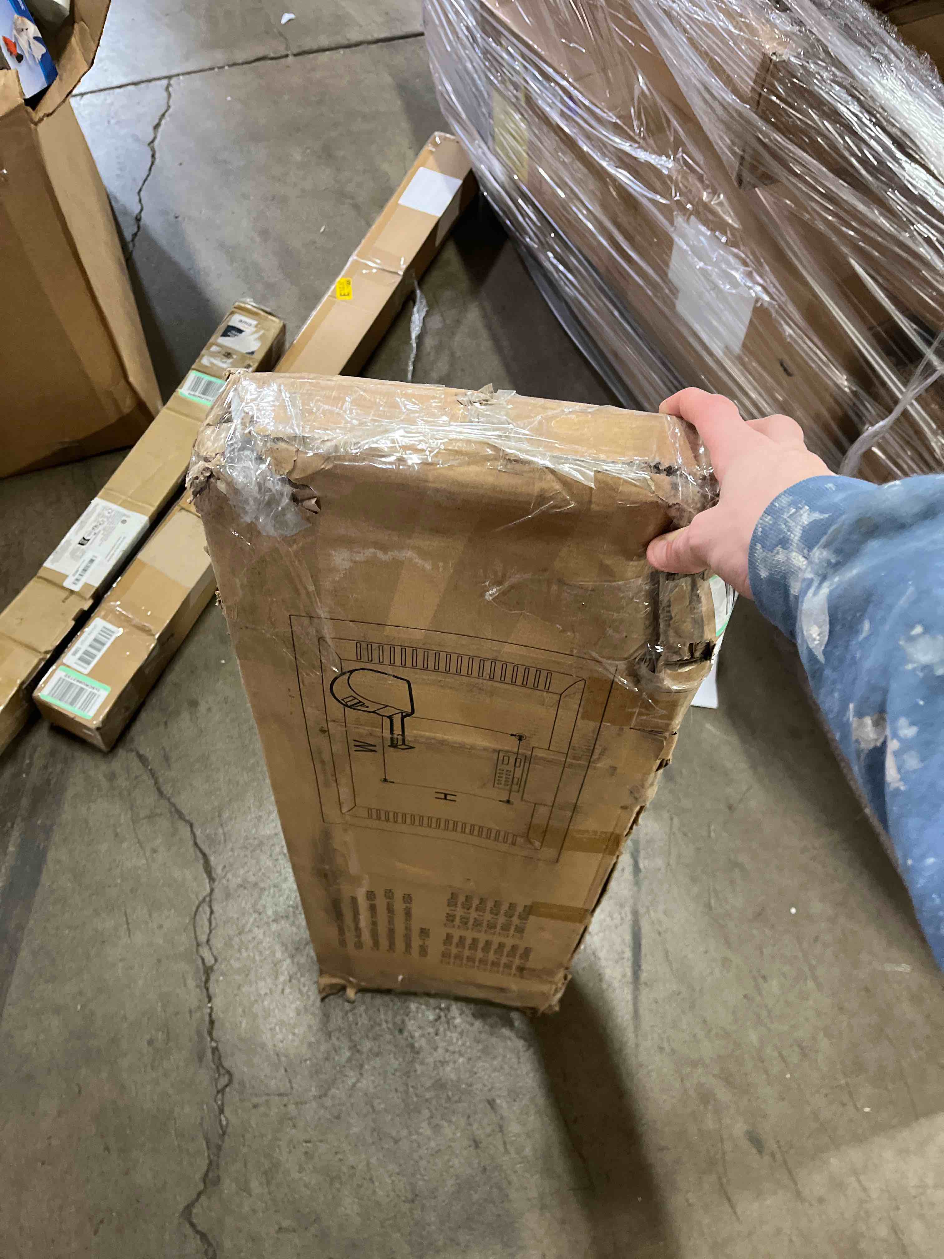 https://s3.amazonaws.com/lotting-images-prod/phillipi/GRN5126578_1706718431537.jpeg