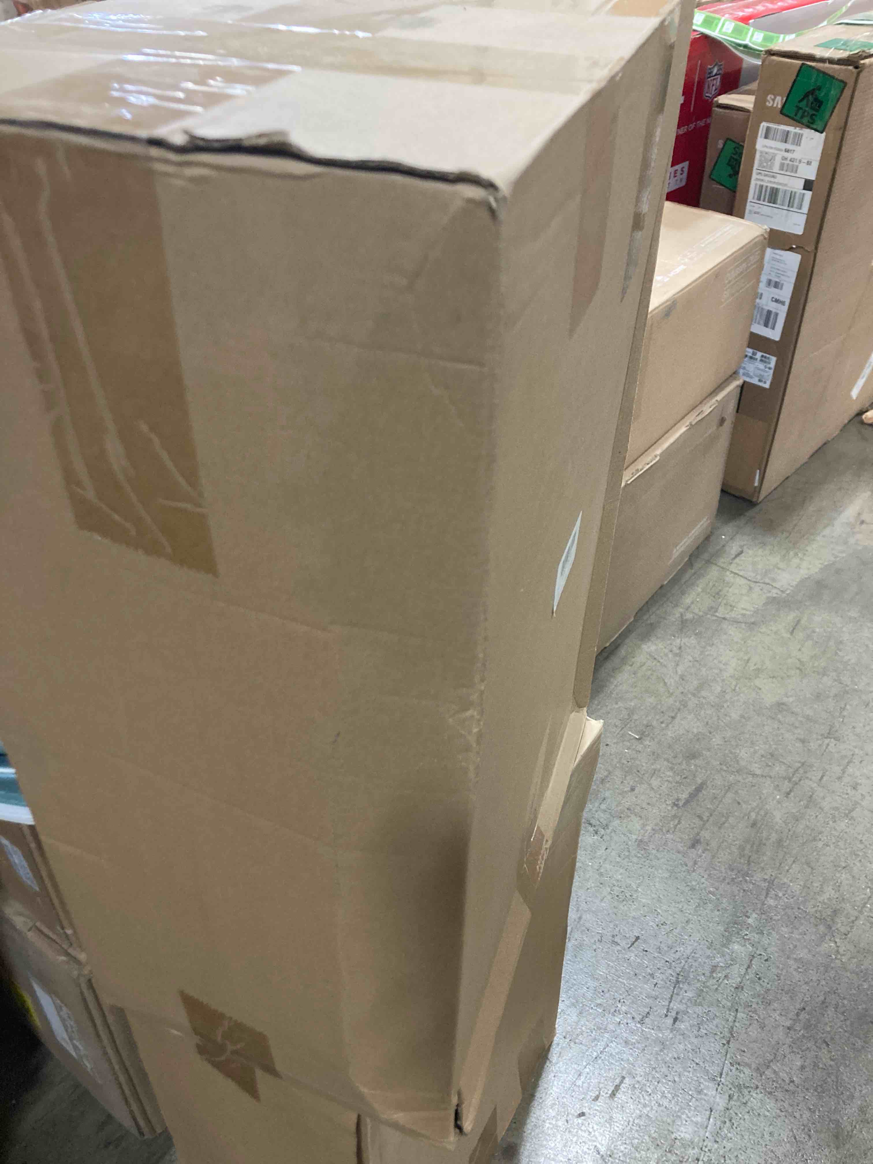 https://s3.amazonaws.com/lotting-images-prod/phillipi/GRN5127271_1707854991991.jpeg