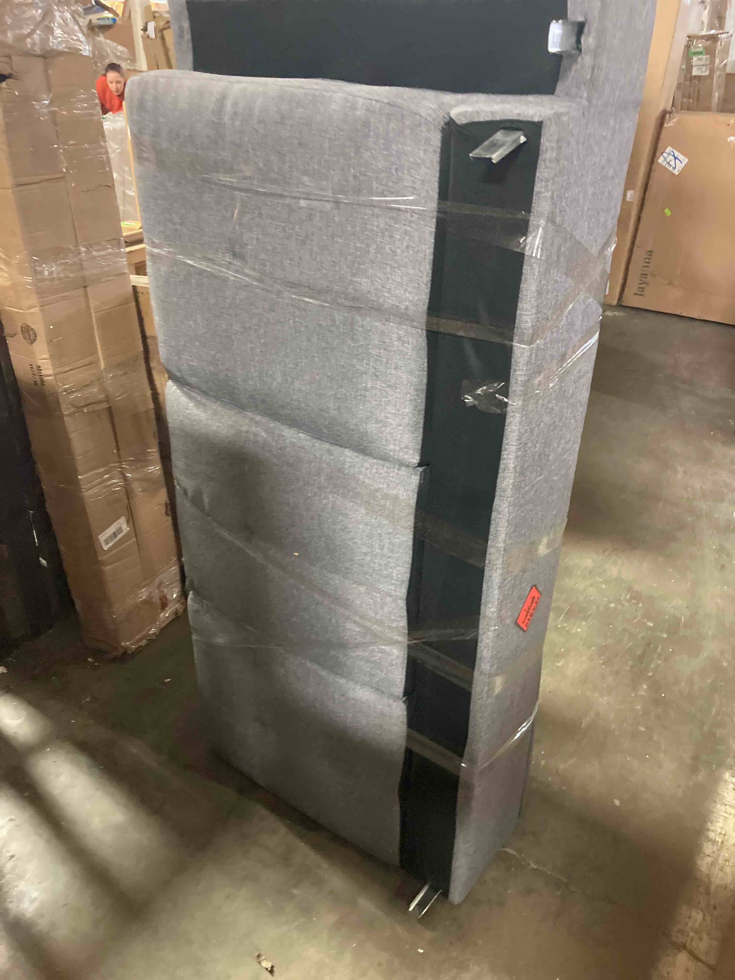 https://s3.amazonaws.com/lotting-images-prod/phillipi/GRN5127557_1706632345413.jpeg