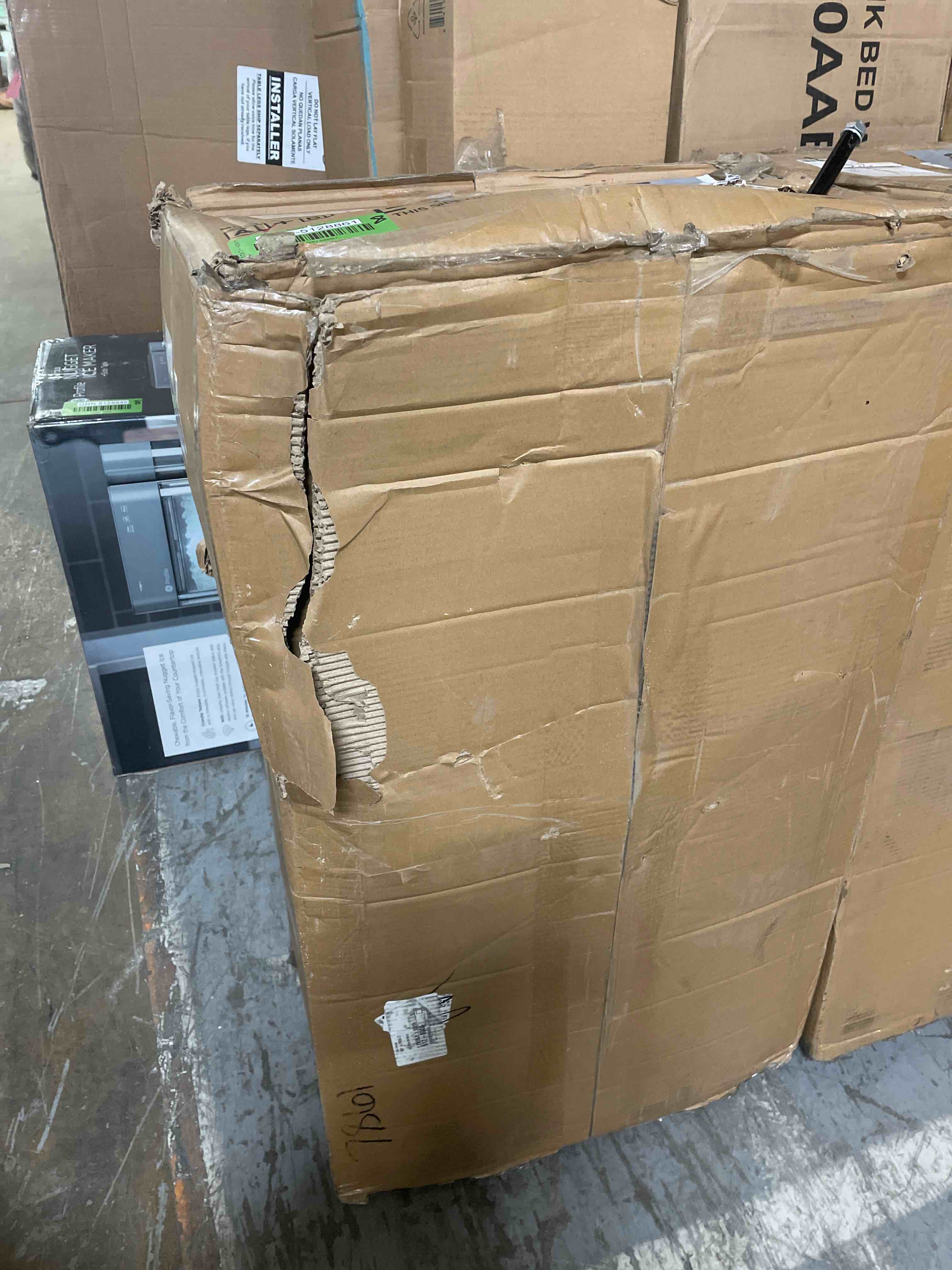https://s3.amazonaws.com/lotting-images-prod/phillipi/GRN5128861_1707409990483.jpeg