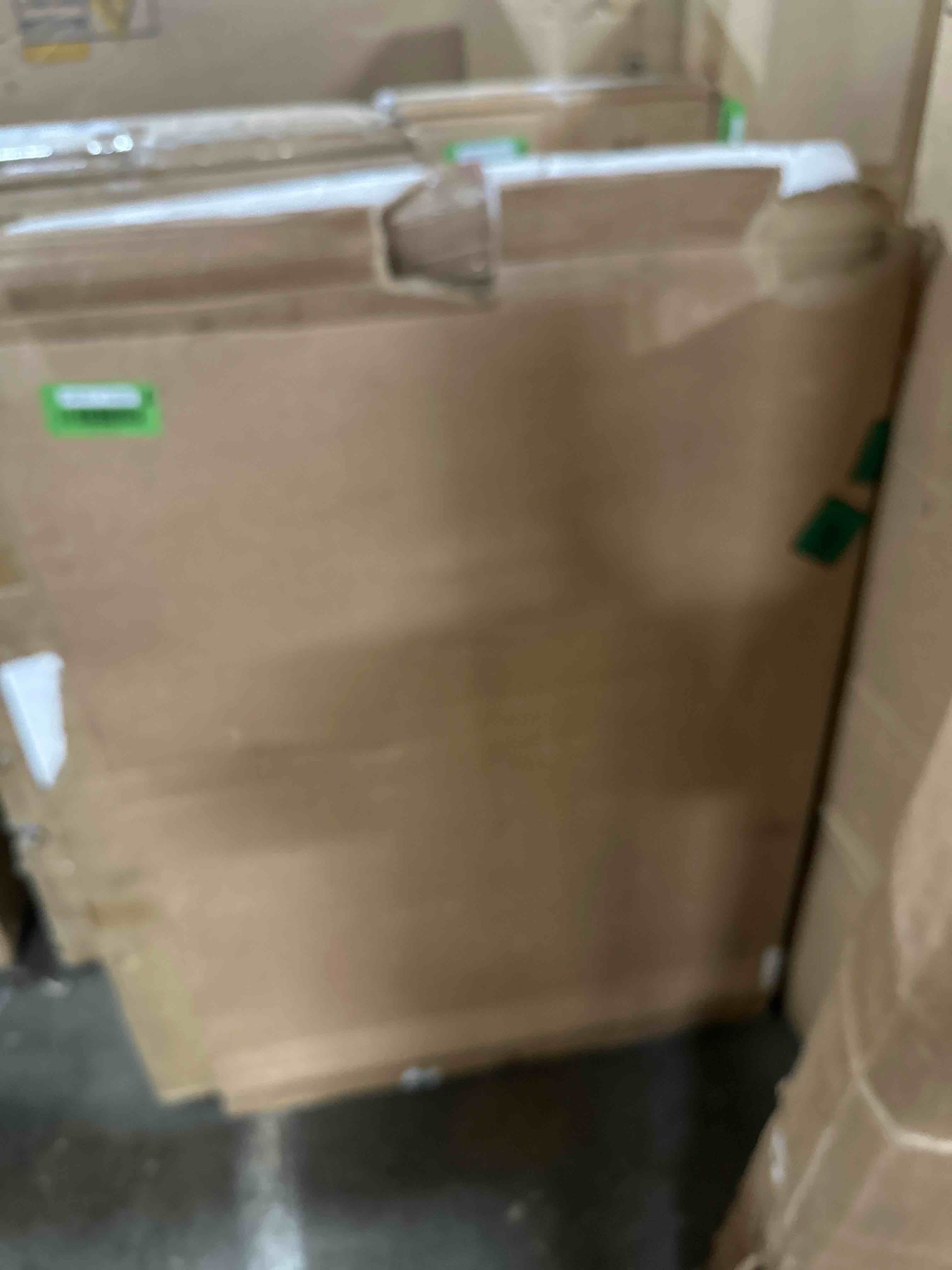 https://s3.amazonaws.com/lotting-images-prod/phillipi/GRN5131587_1706215717141.jpeg