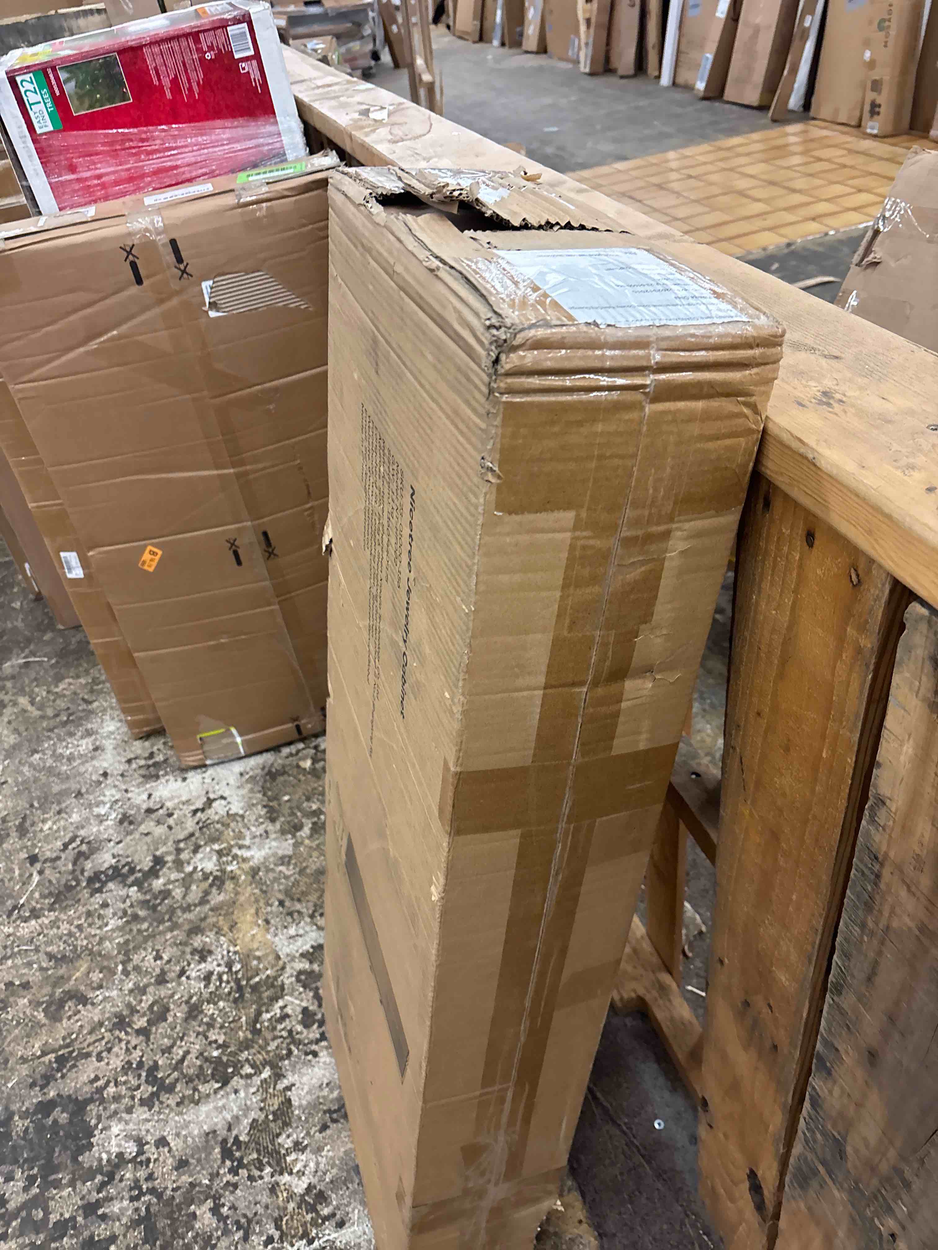 https://s3.amazonaws.com/lotting-images-prod/phillipi/GRN5492191_1734624561460.jpeg