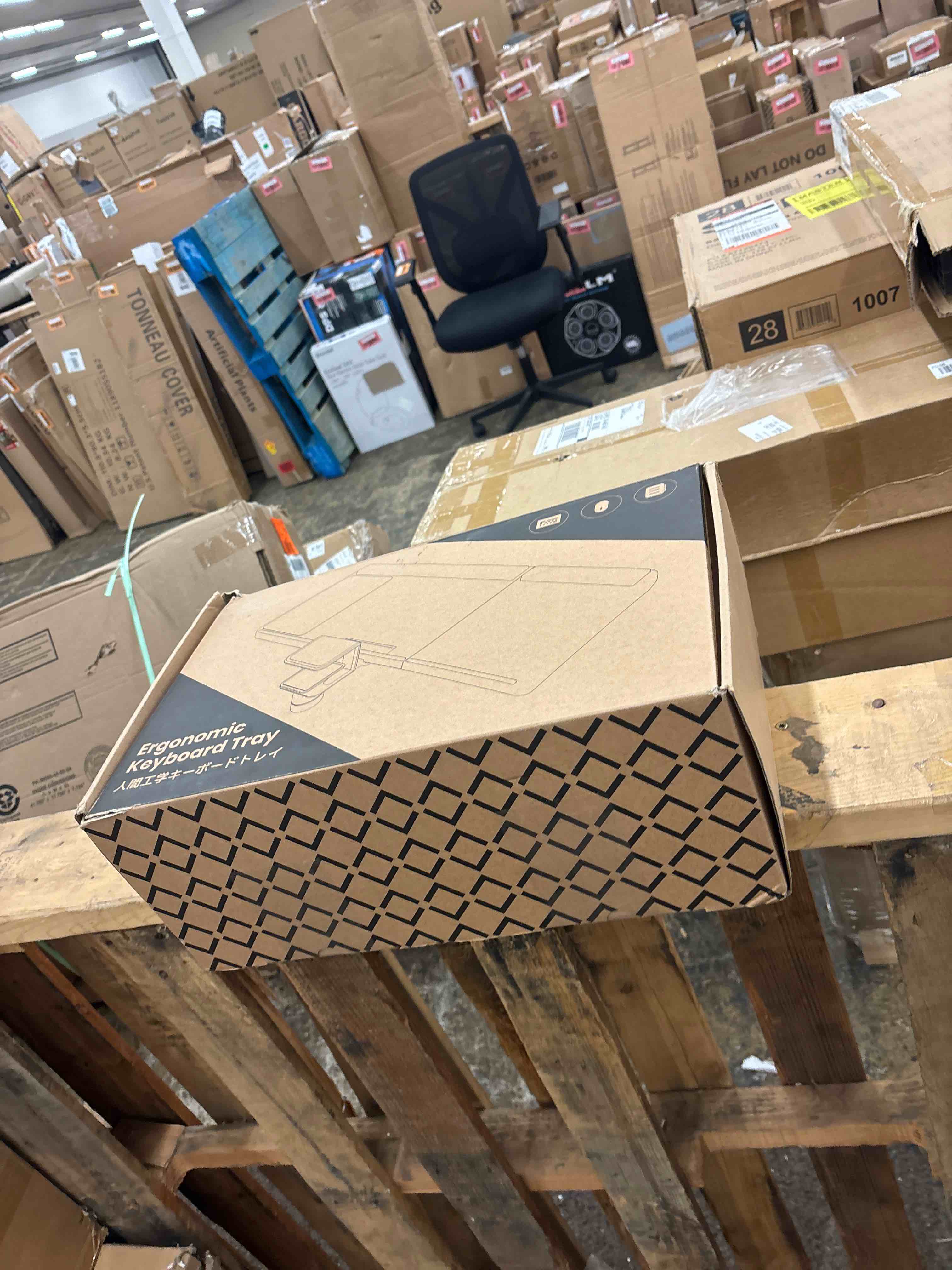 https://s3.amazonaws.com/lotting-images-prod/phillipi/GRN5492213_1734628058908.jpeg