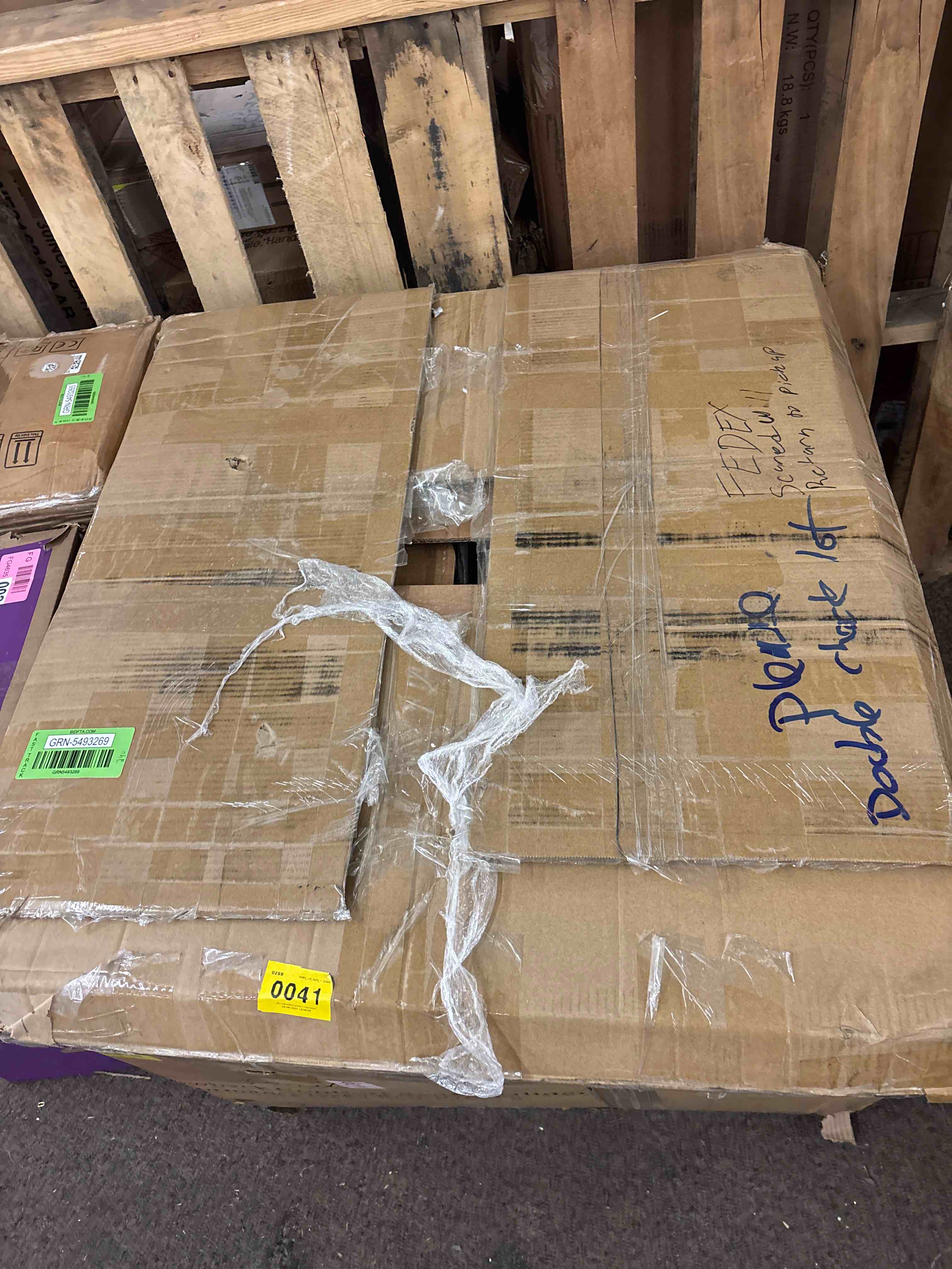 https://s3.amazonaws.com/lotting-images-prod/phillipi/GRN5493269_1738873822047.jpeg