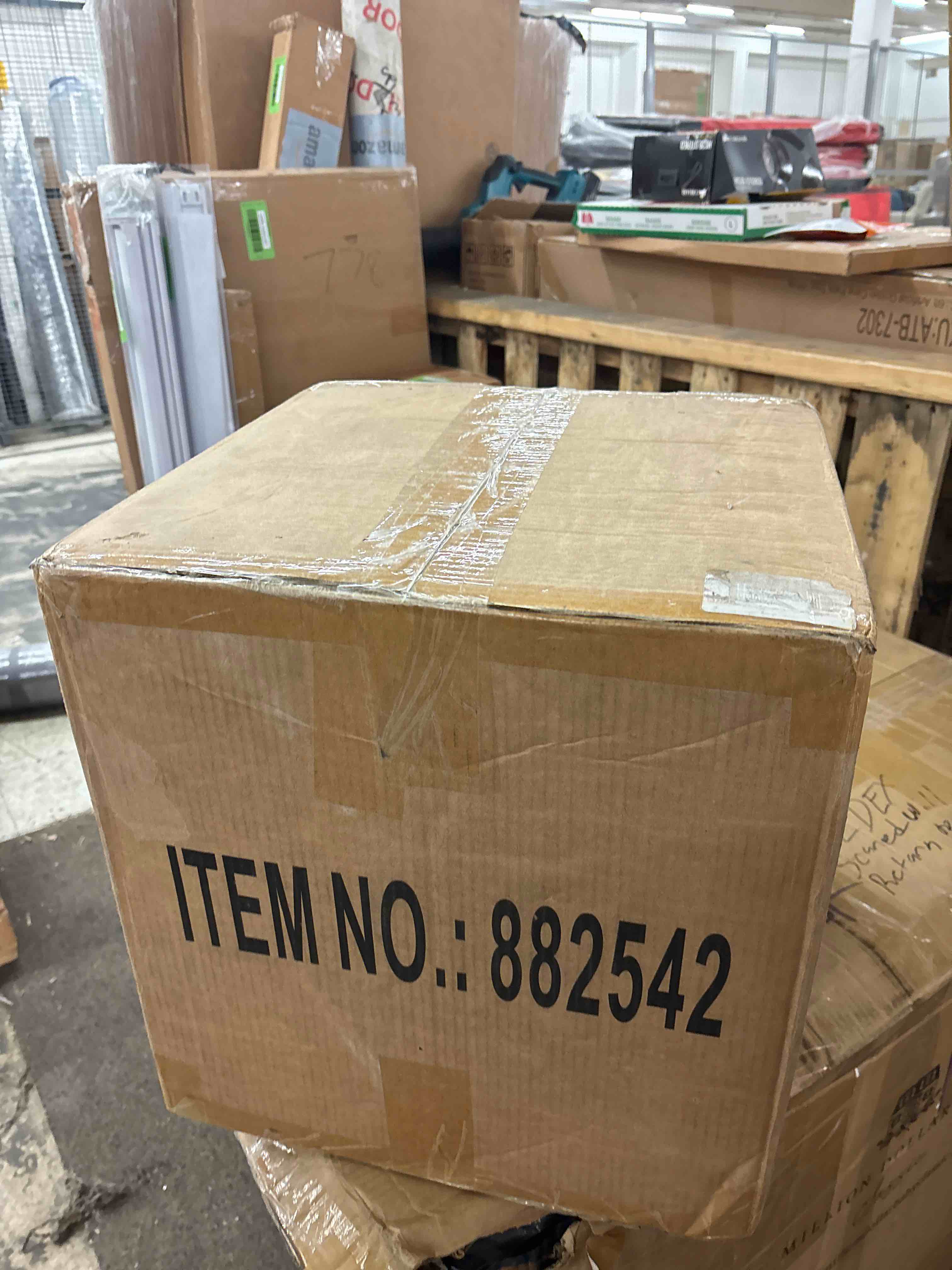 https://s3.amazonaws.com/lotting-images-prod/phillipi/GRN5493270_1738873973715.jpeg