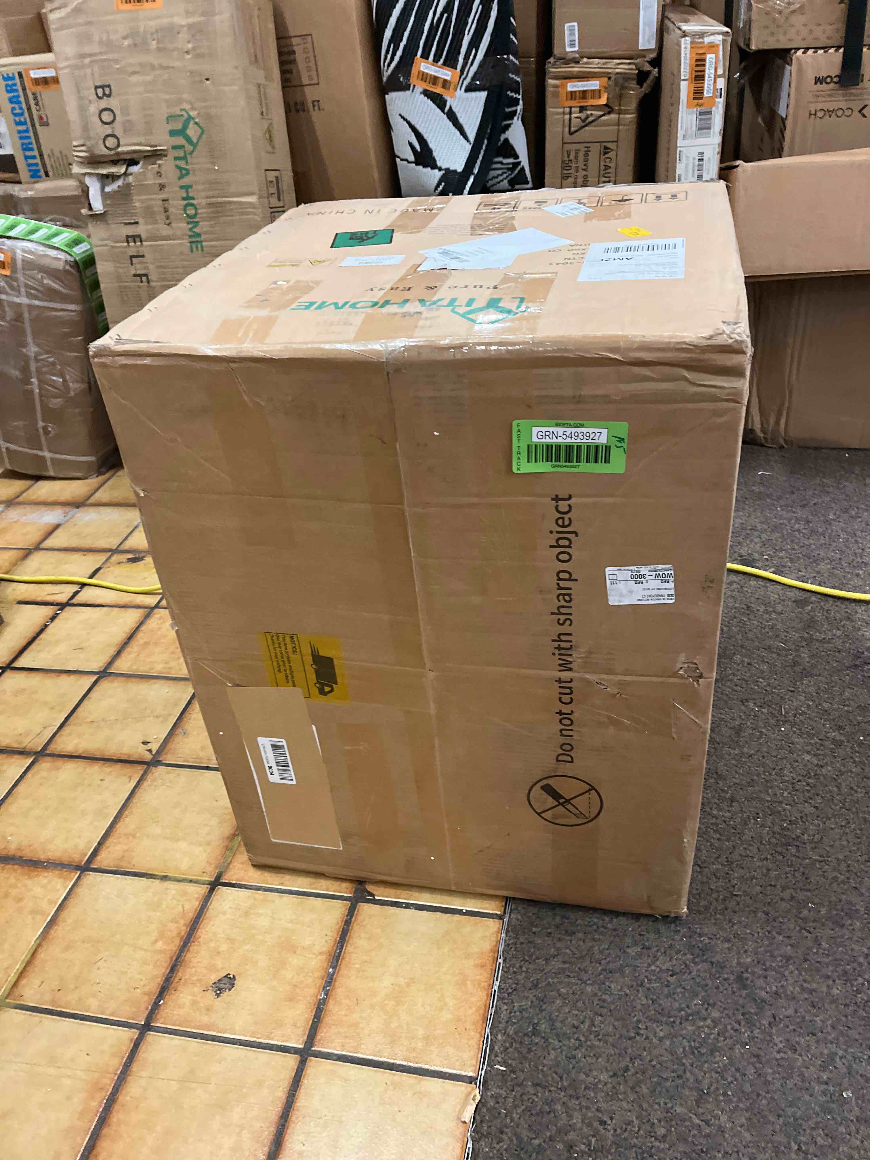 https://s3.amazonaws.com/lotting-images-prod/phillipi/GRN5493927_1706680694605.jpeg