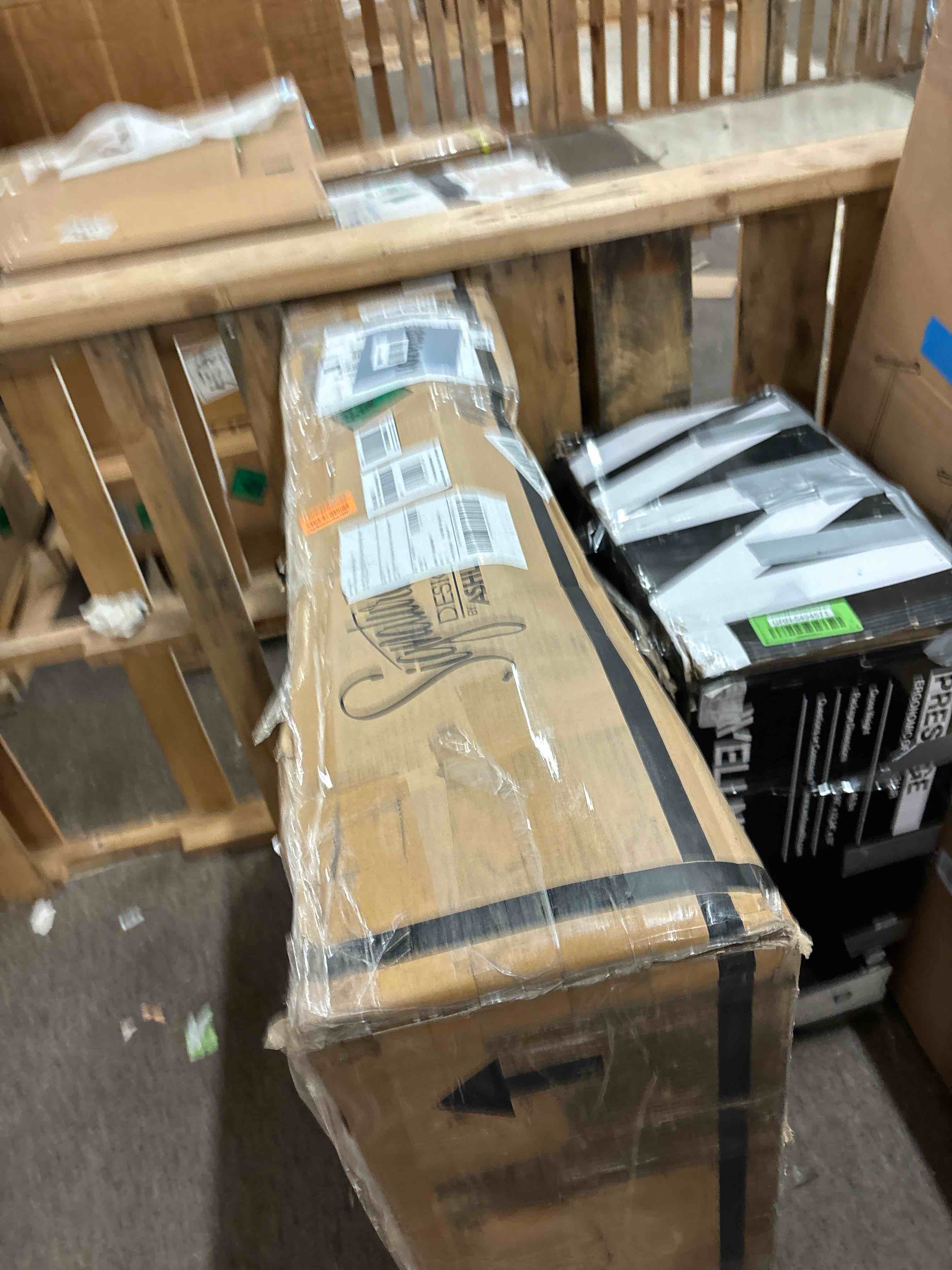 https://s3.amazonaws.com/lotting-images-prod/phillipi/GRN5494573_1707231052848.jpeg