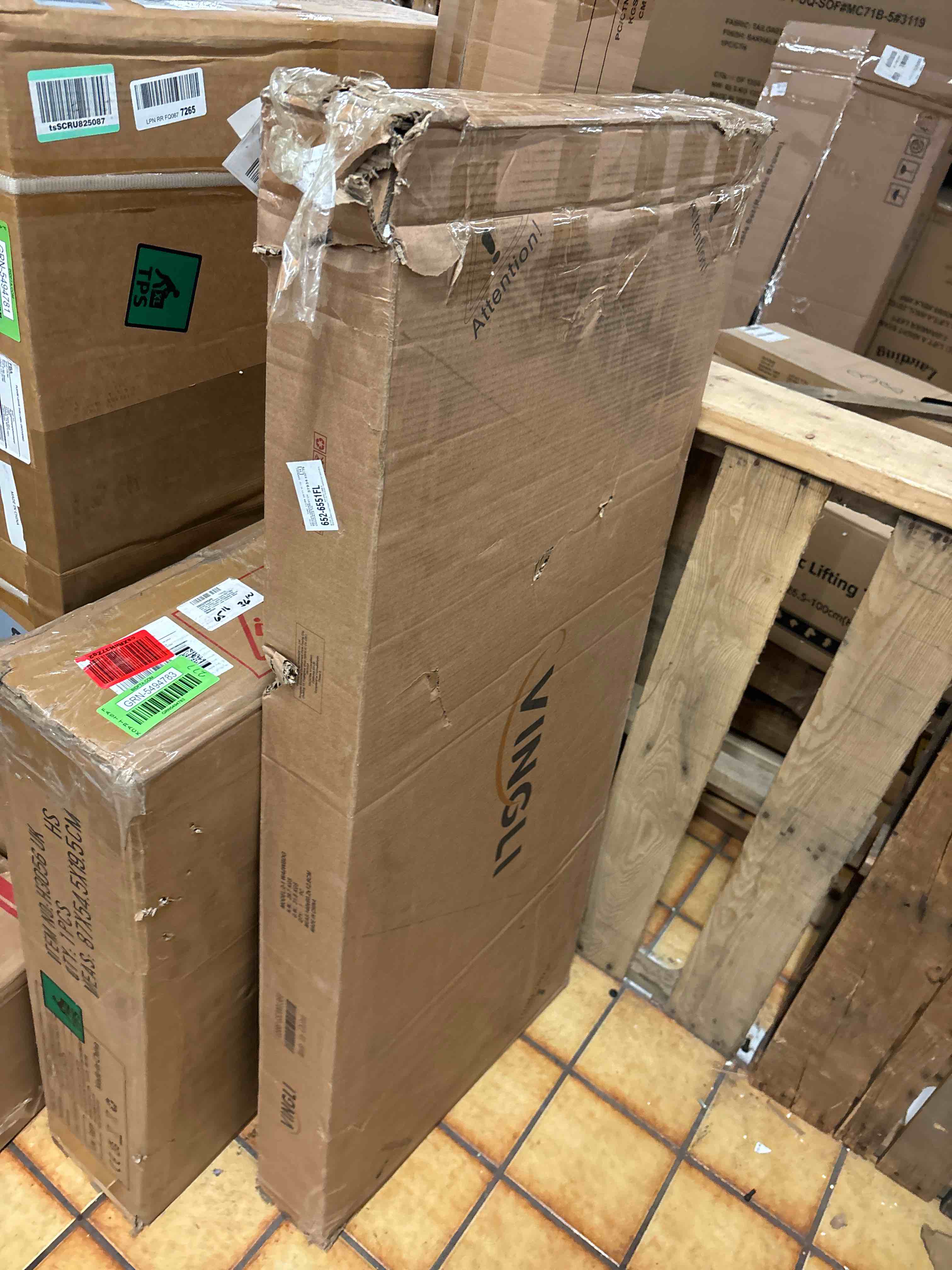 https://s3.amazonaws.com/lotting-images-prod/phillipi/GRN5494785_1707456806328.jpeg
