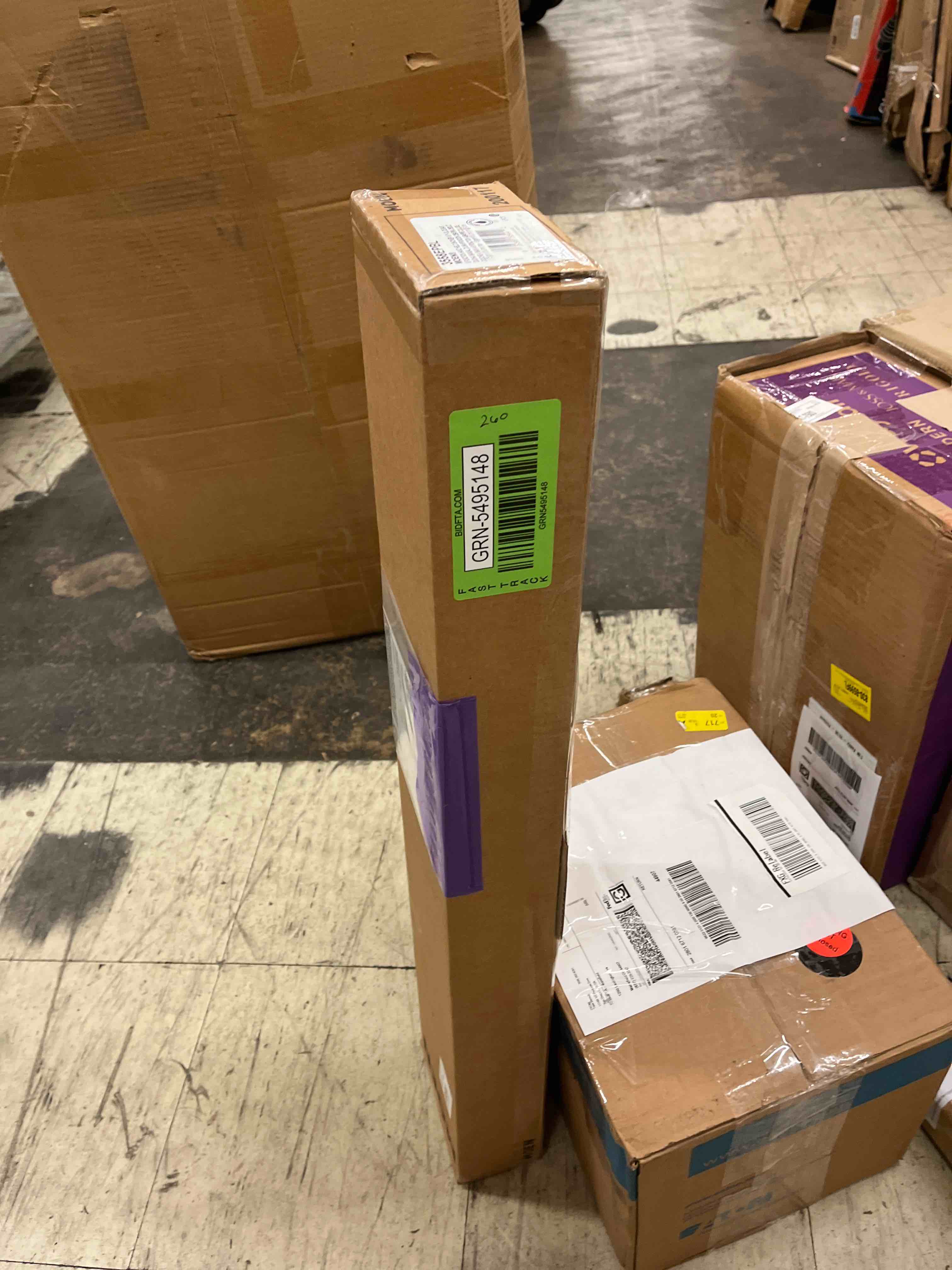 https://s3.amazonaws.com/lotting-images-prod/phillipi/GRN5495148_1732717061807.jpeg