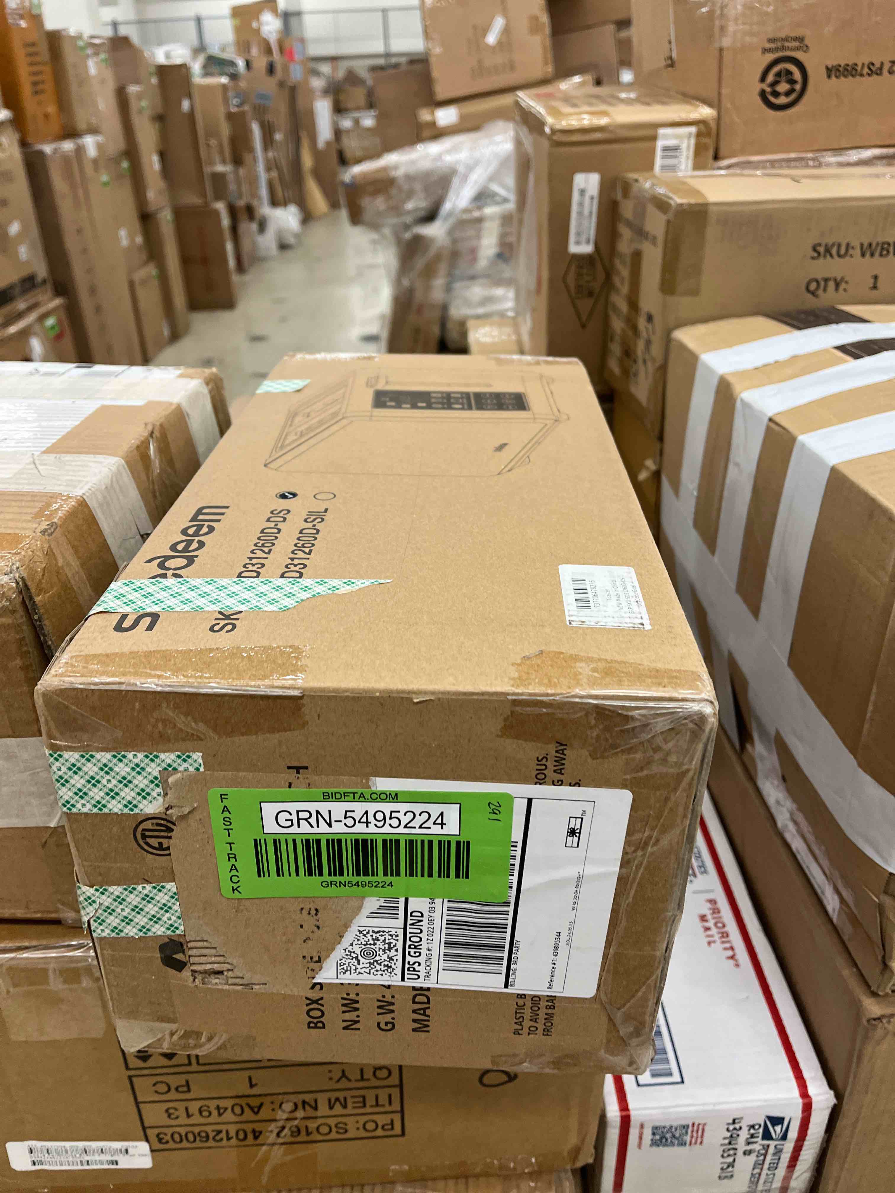 https://s3.amazonaws.com/lotting-images-prod/phillipi/GRN5495224_1733163517262.jpeg