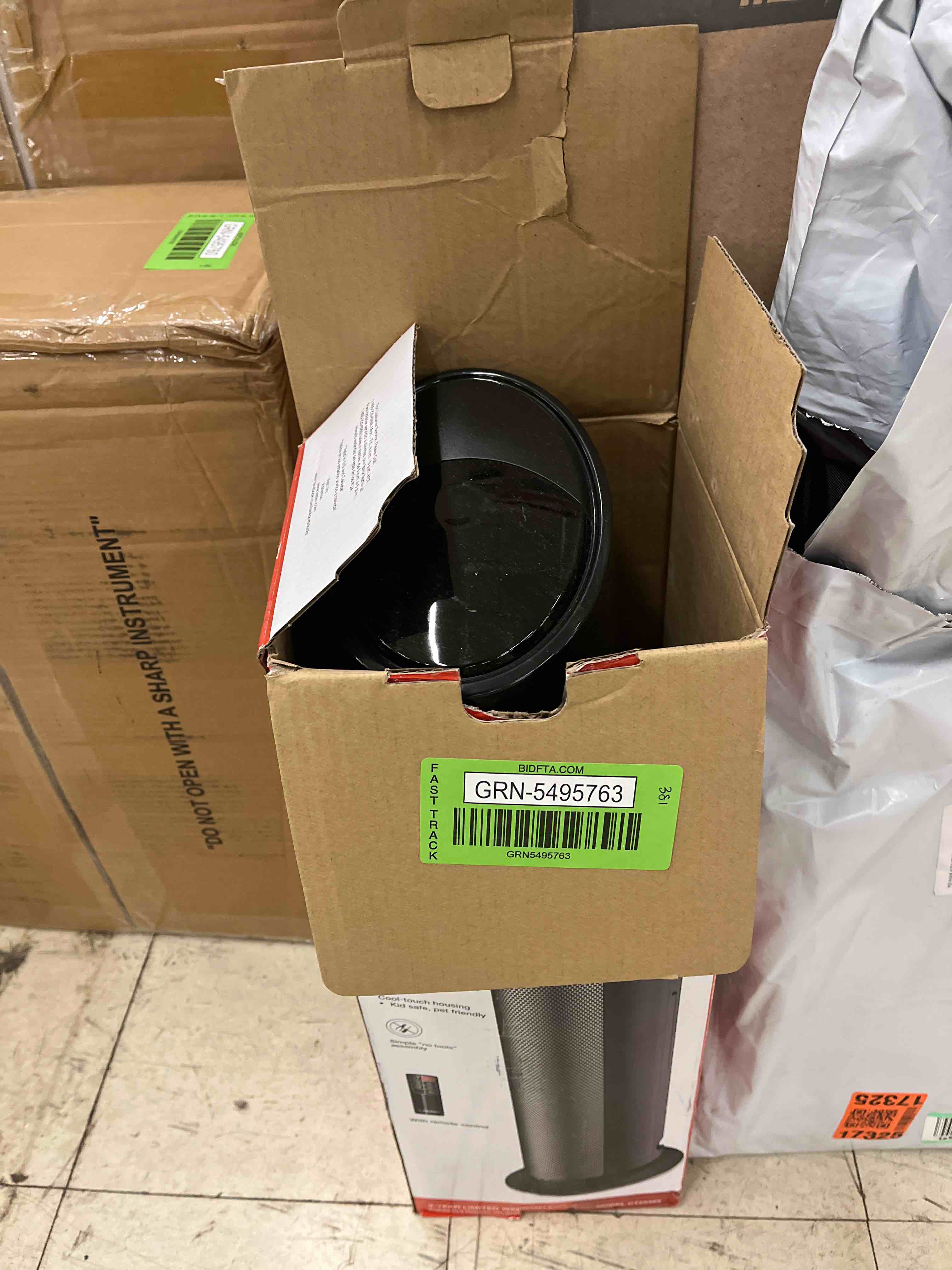 https://s3.amazonaws.com/lotting-images-prod/phillipi/GRN5495763_1734366281892.jpeg