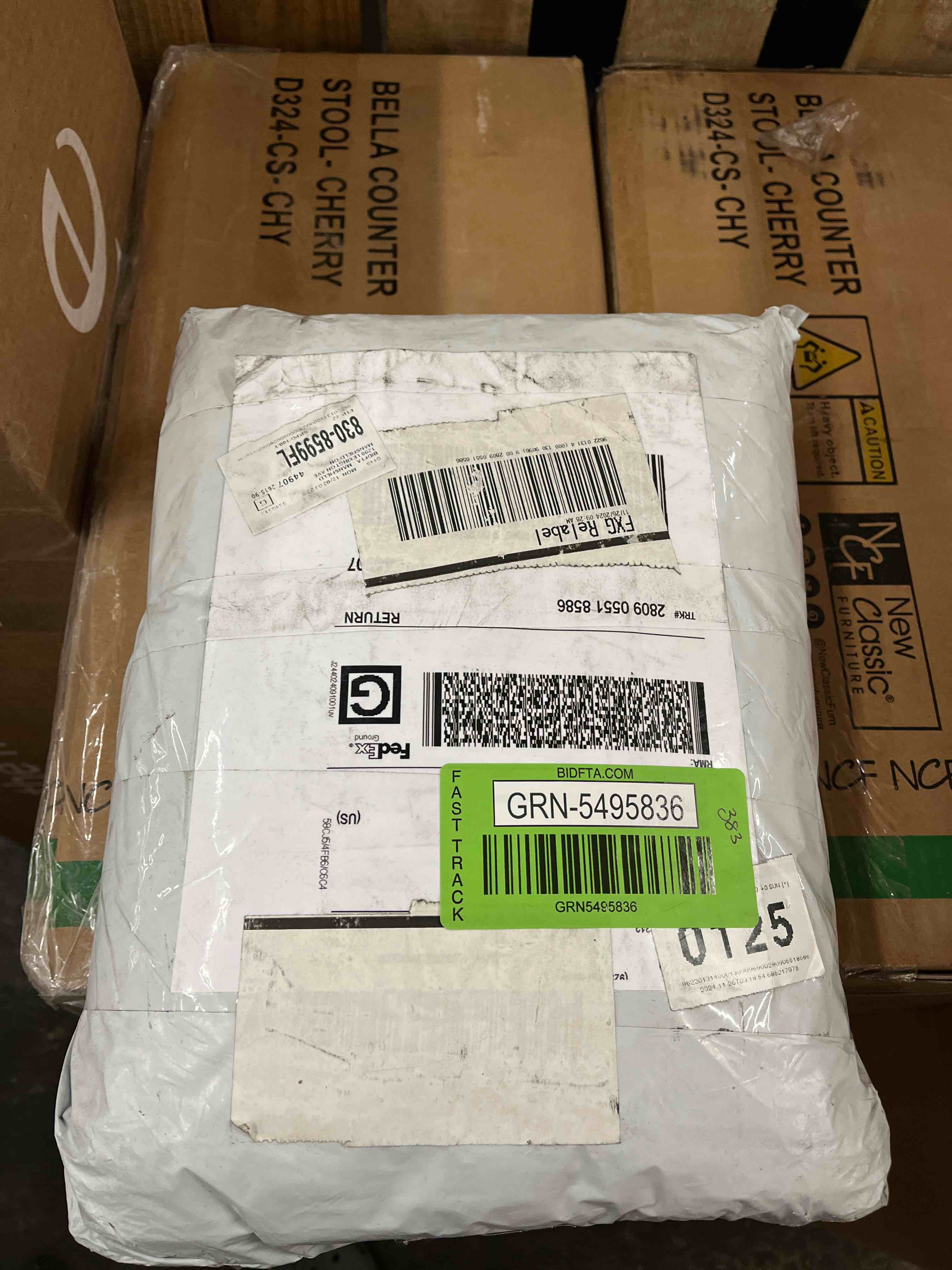 https://s3.amazonaws.com/lotting-images-prod/phillipi/GRN5495836_1734442012828.jpeg