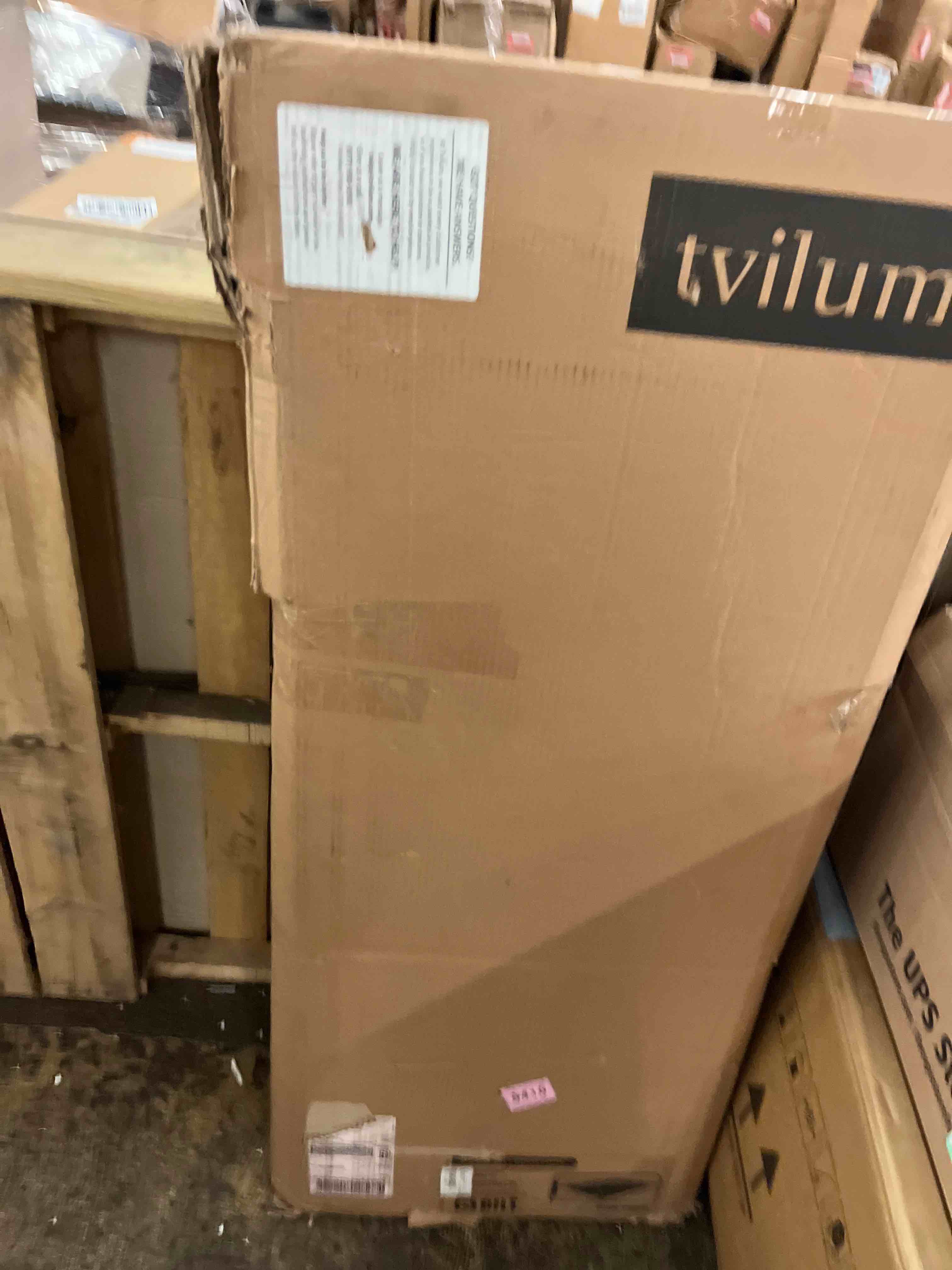 https://s3.amazonaws.com/lotting-images-prod/phillipi/GRN5496517_1745525297827.jpeg
