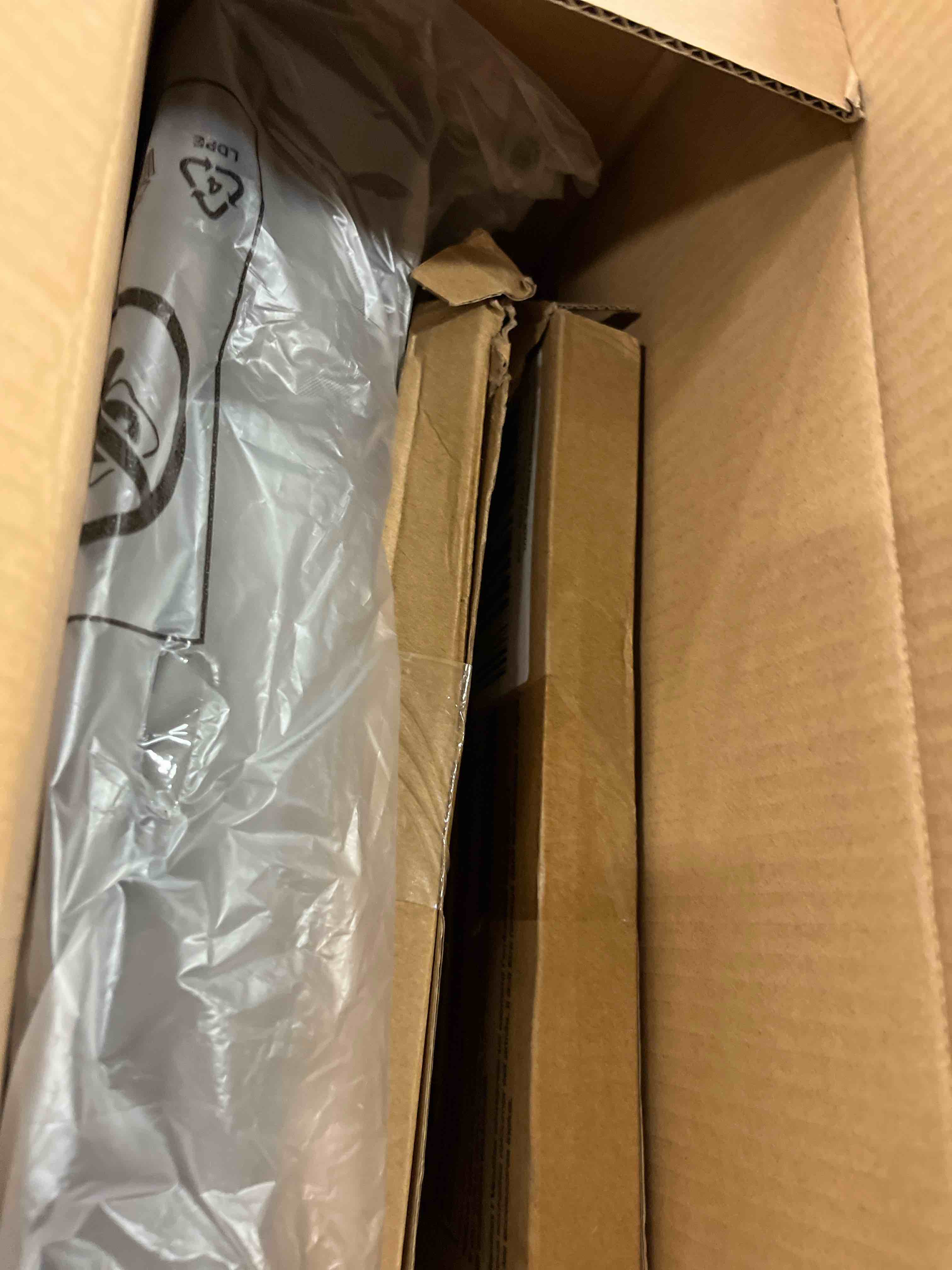 https://s3.amazonaws.com/lotting-images-prod/phillipi/GRN5496837_1745991390217.jpeg