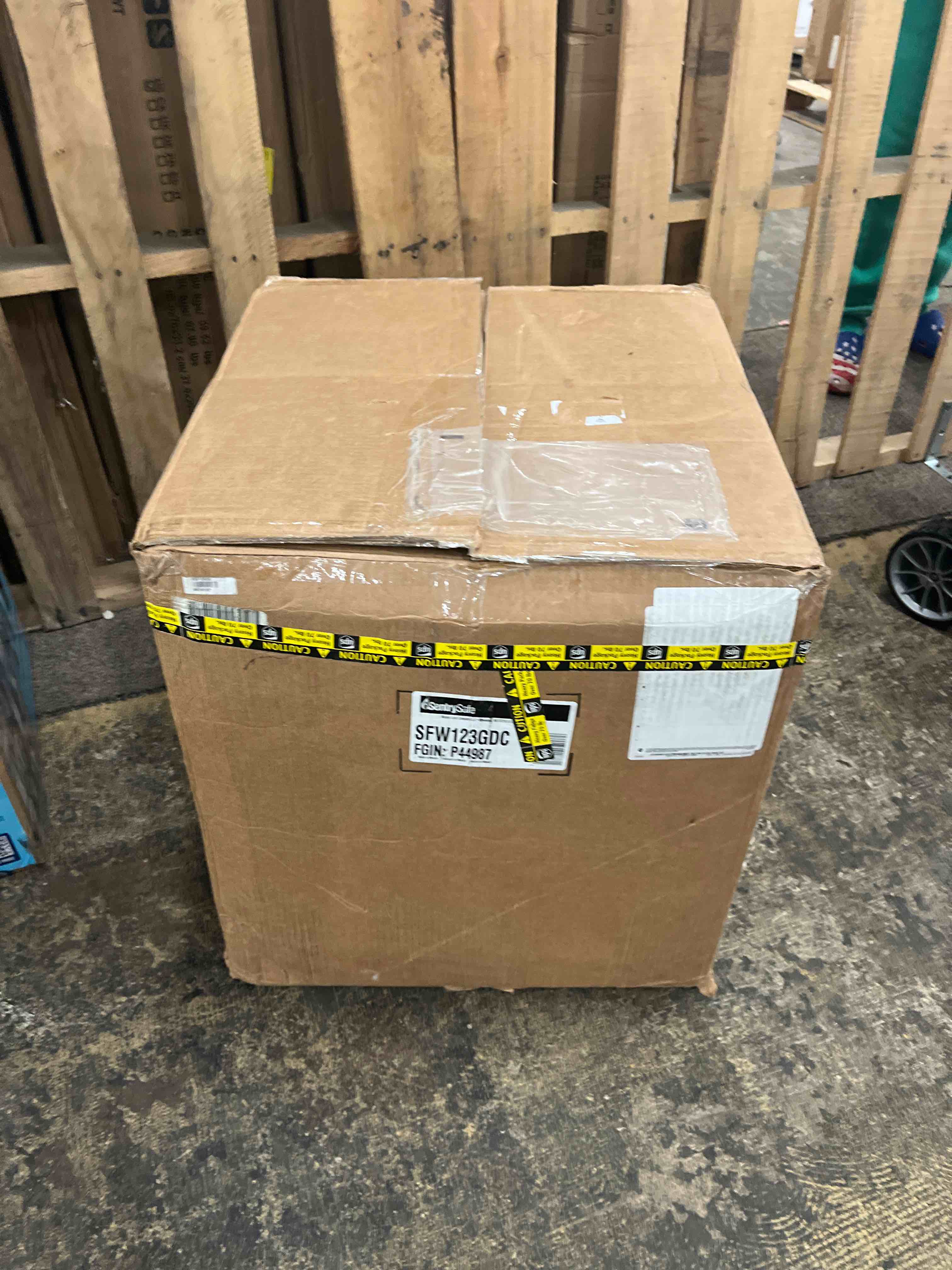 https://s3.amazonaws.com/lotting-images-prod/phillipi/GRN5496988_1745987979225.jpeg