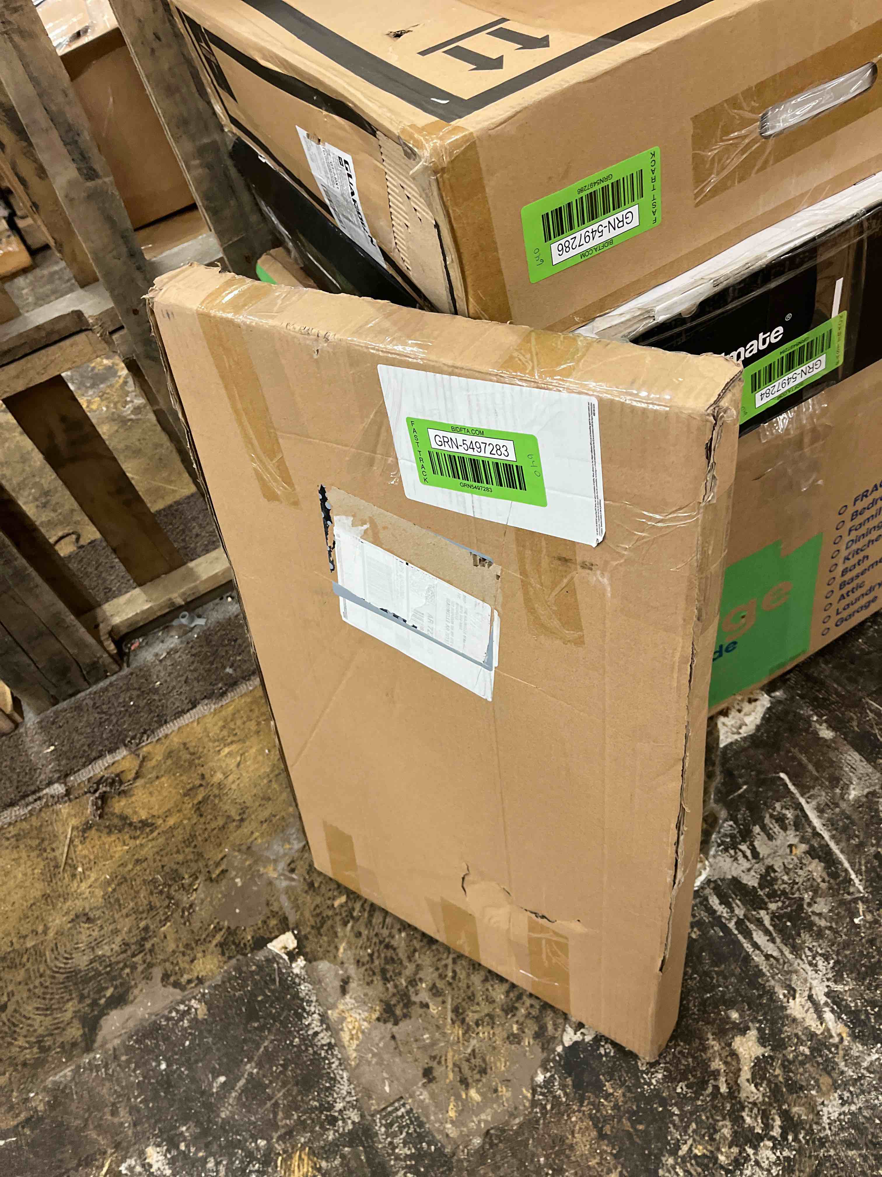 https://s3.amazonaws.com/lotting-images-prod/phillipi/GRN5497283_1746103442480.jpeg
