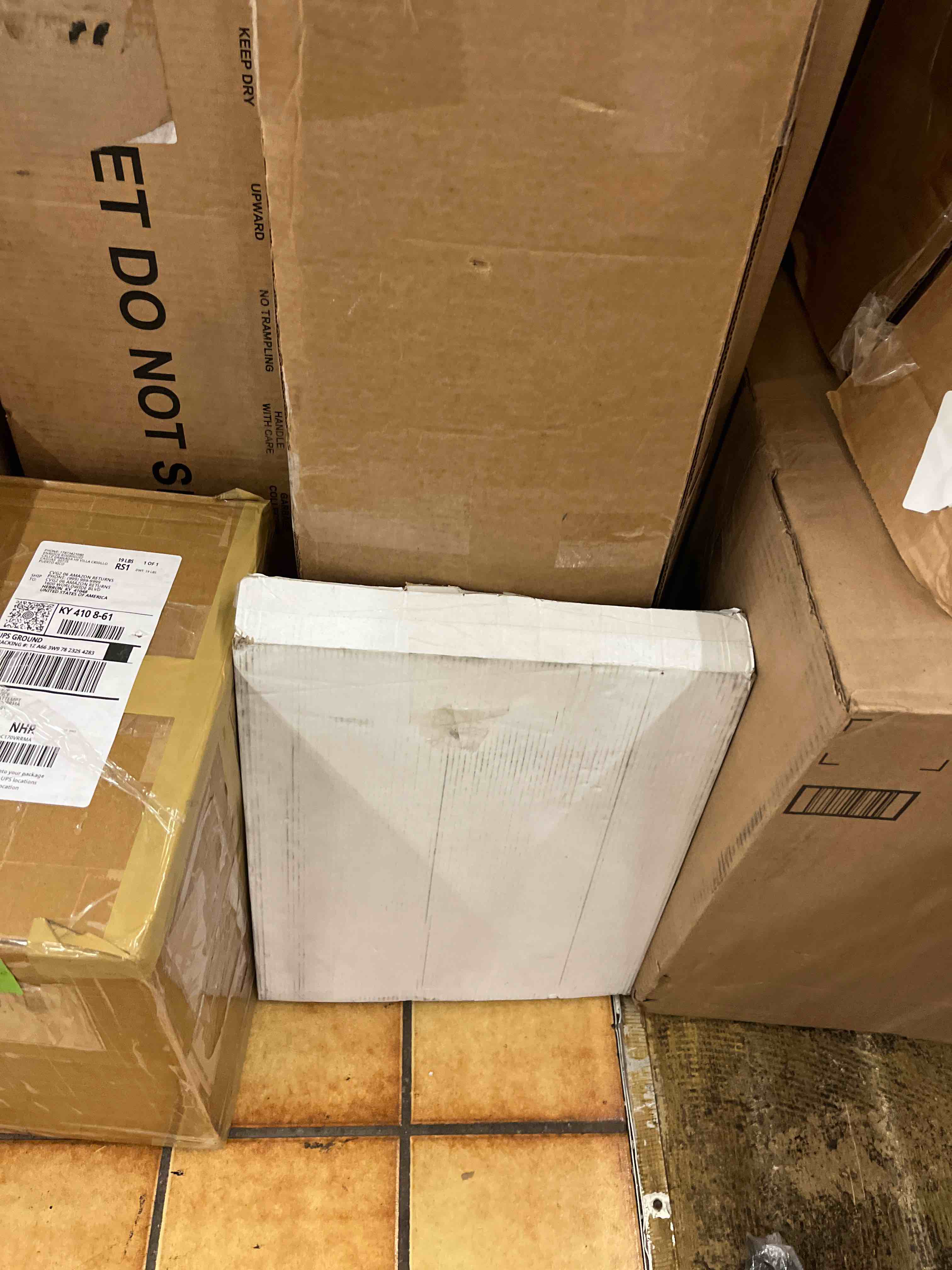 https://s3.amazonaws.com/lotting-images-prod/phillipi/GRN5497412_1746182029992.jpeg