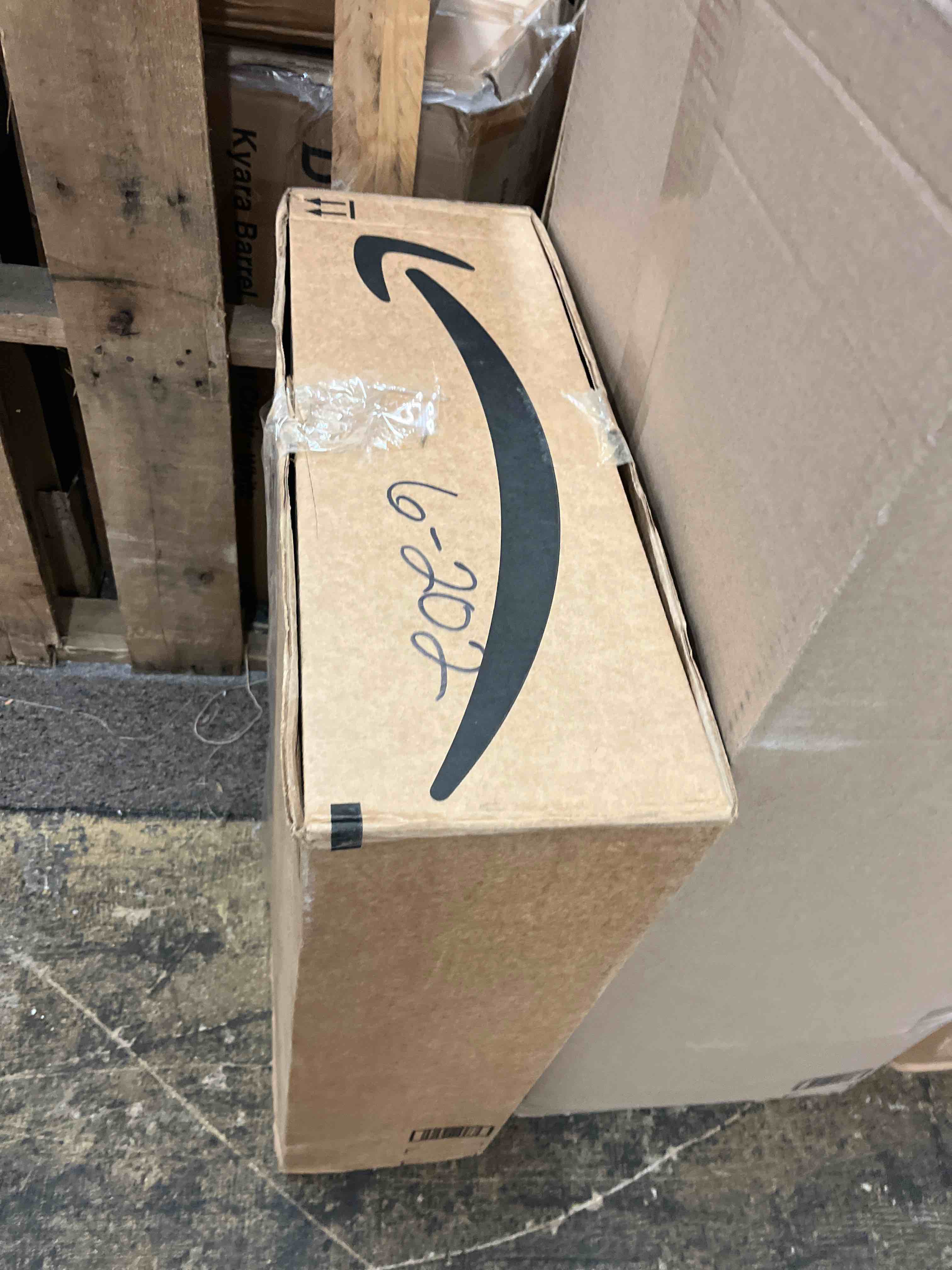https://s3.amazonaws.com/lotting-images-prod/phillipi/GRN5497417_1746184834828.jpeg