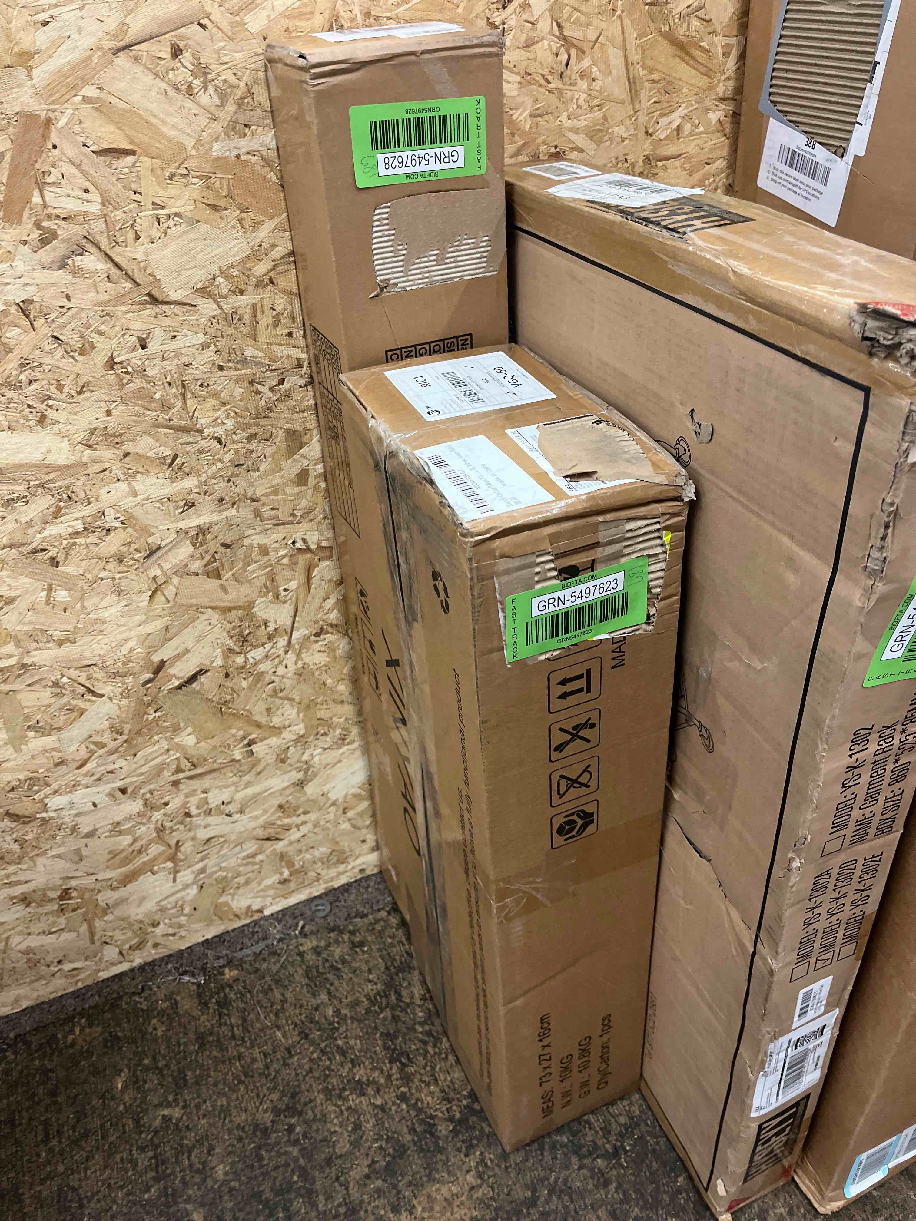 https://s3.amazonaws.com/lotting-images-prod/phillipi/GRN5497623_1746736724524.jpeg