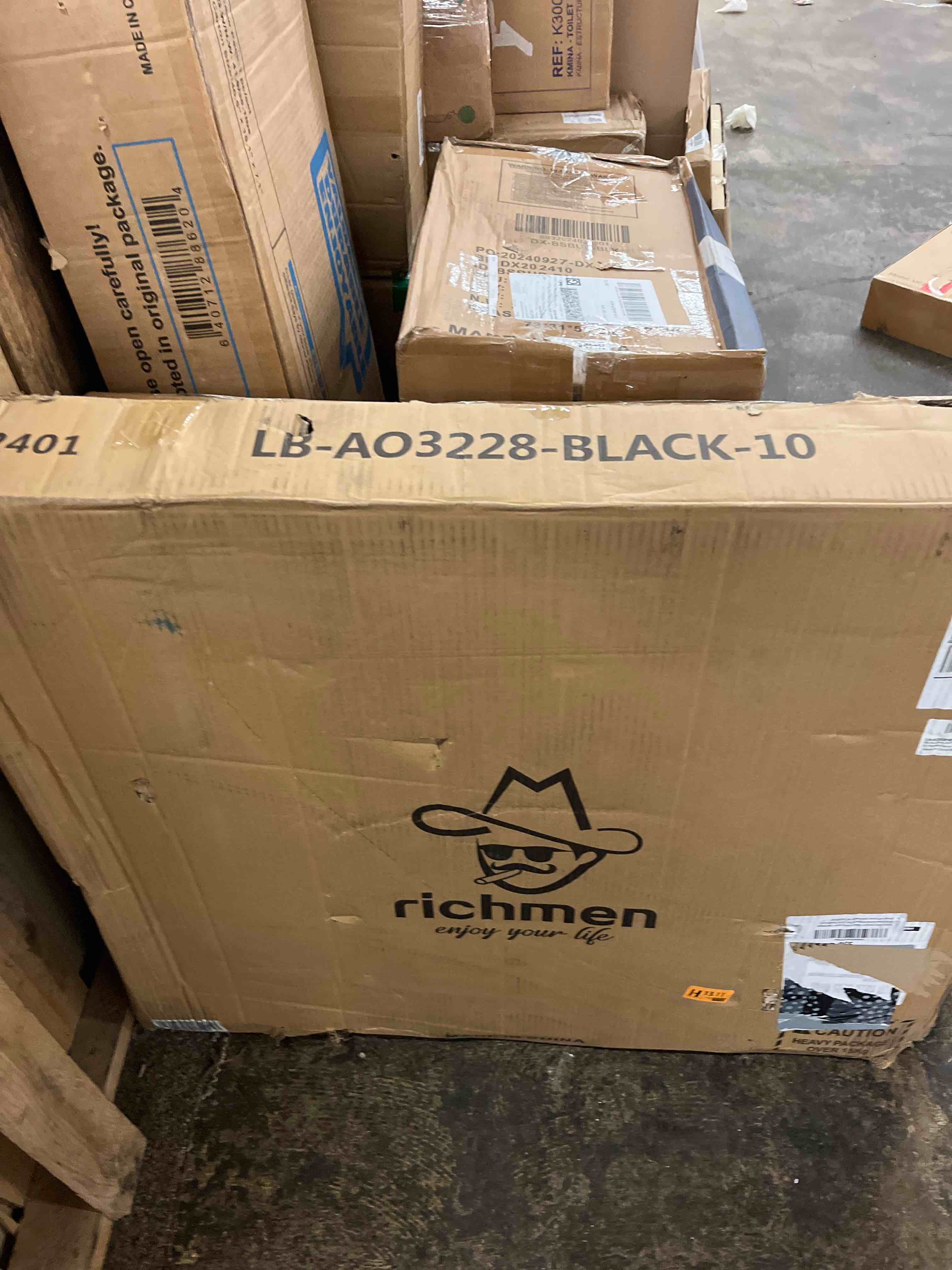 https://s3.amazonaws.com/lotting-images-prod/phillipi/GRN5497763_1746773977921.jpeg