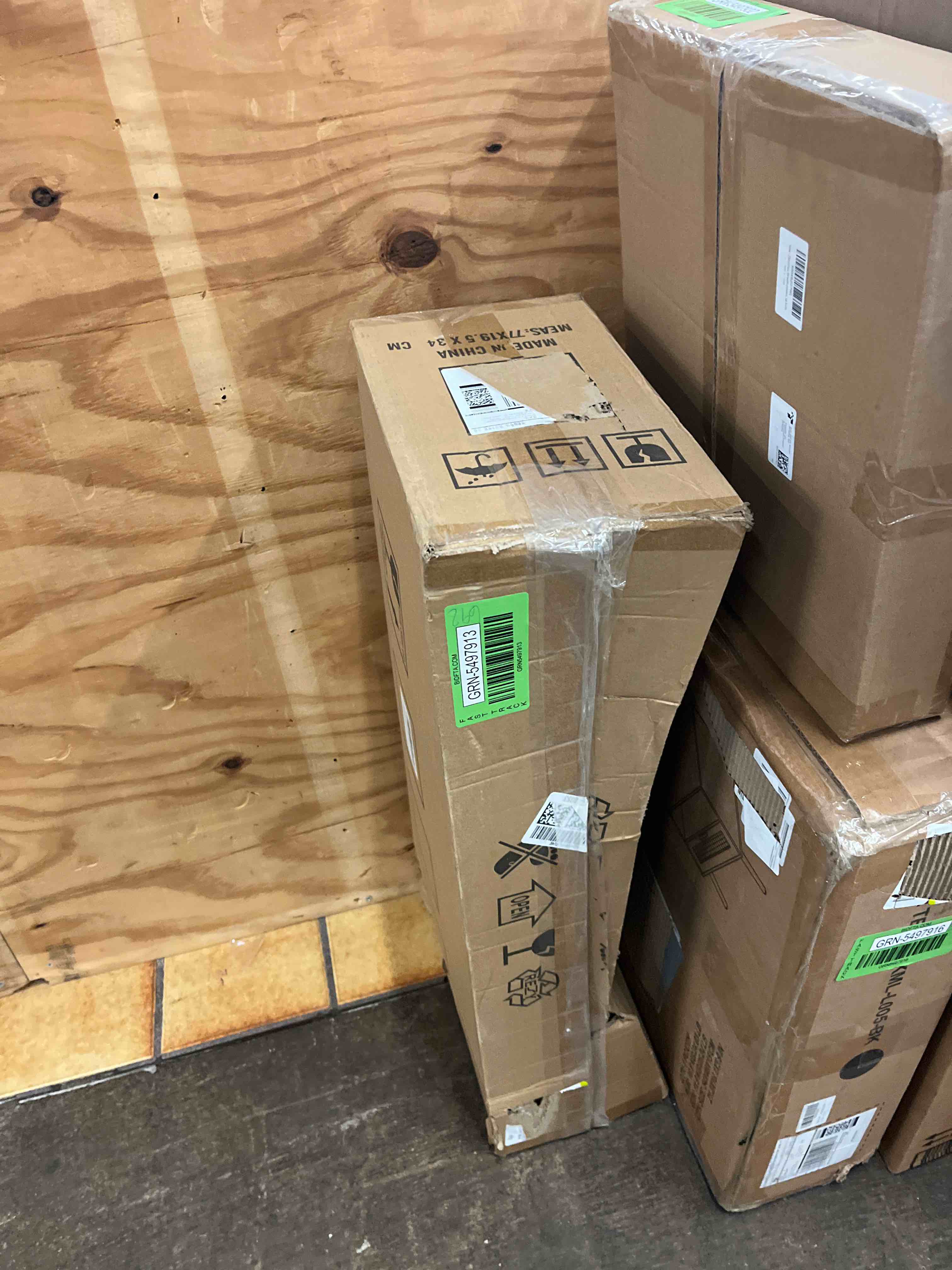 https://s3.amazonaws.com/lotting-images-prod/phillipi/GRN5497913_1746805436602.jpeg