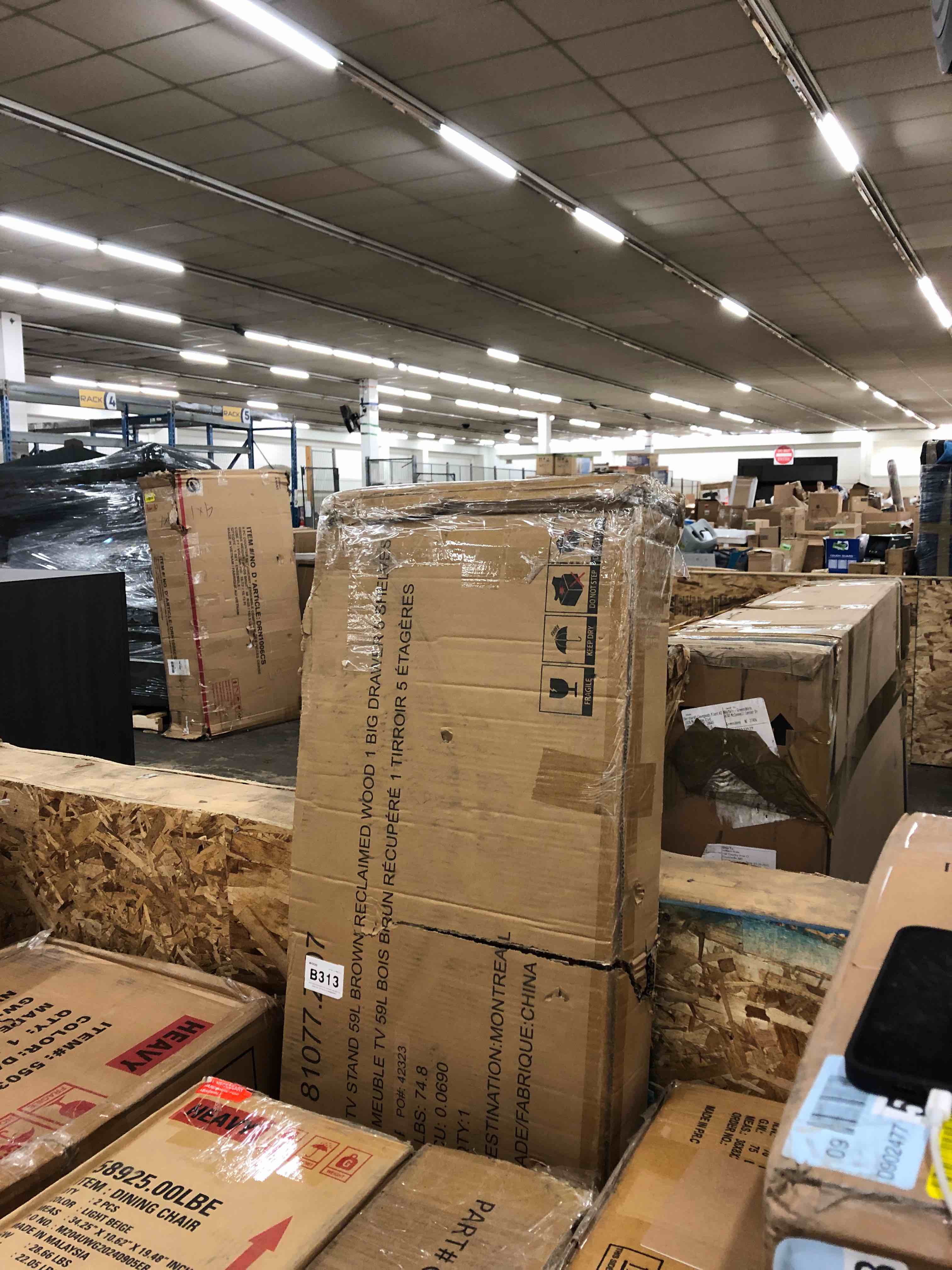https://s3.amazonaws.com/lotting-images-prod/phillipi/GRN5499085_1746631521837.jpeg