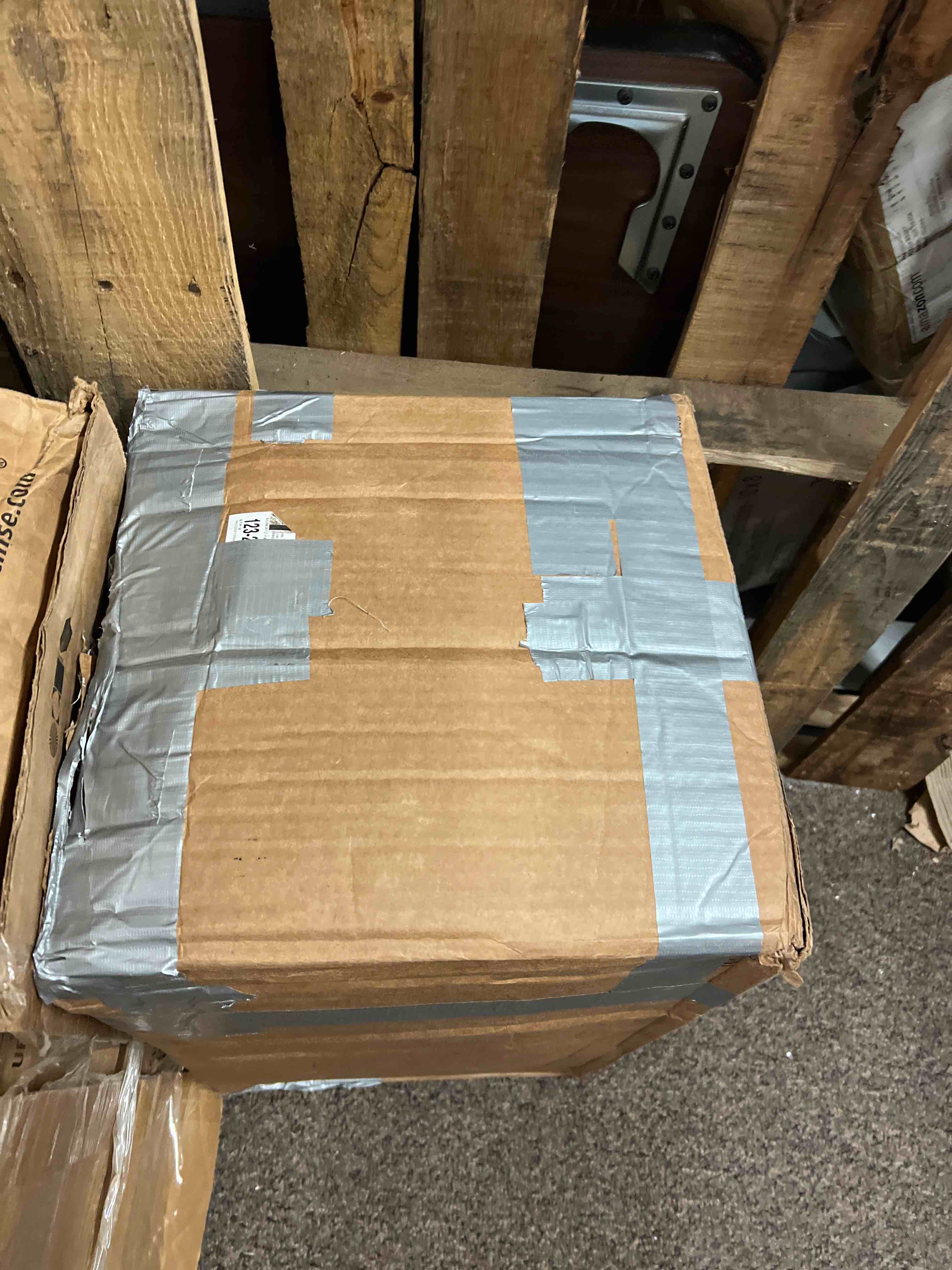 https://s3.amazonaws.com/lotting-images-prod/phillipi/GRN5499651_1704393223011.jpeg