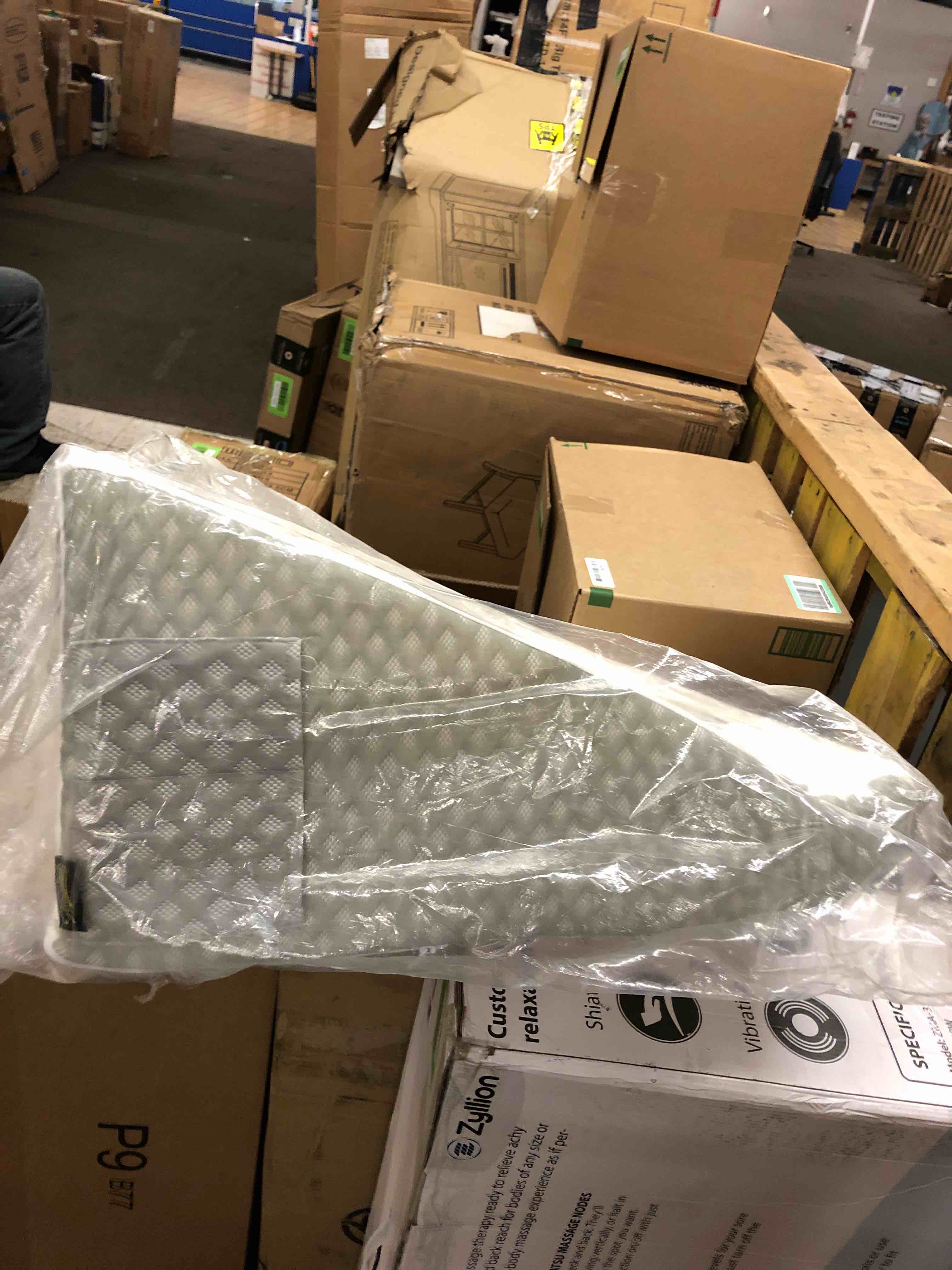 https://s3.amazonaws.com/lotting-images-prod/phillipi/GRN5502310_1704755834311.jpeg
