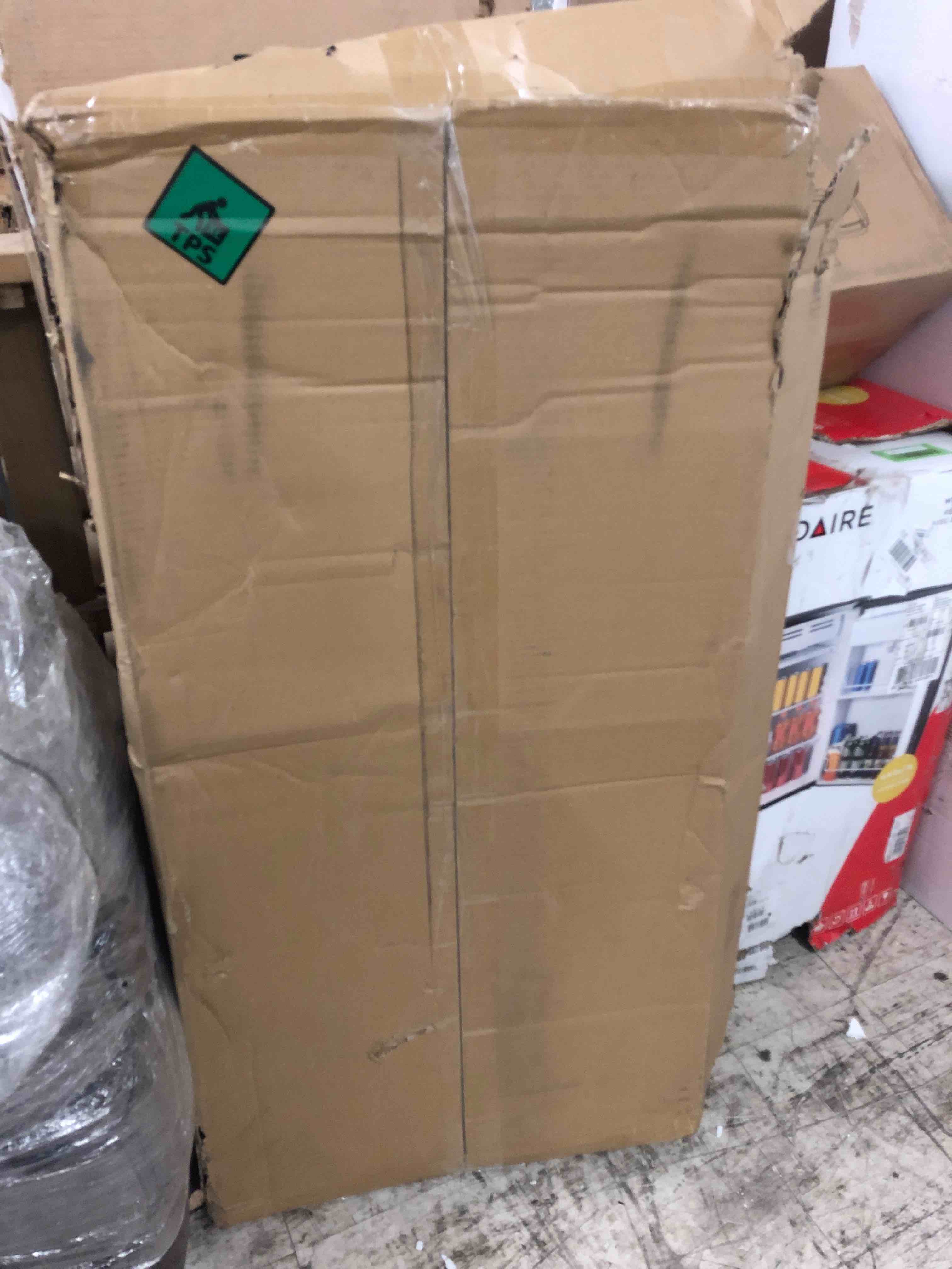 https://s3.amazonaws.com/lotting-images-prod/phillipi/GRN5502663_1706665073901.jpeg