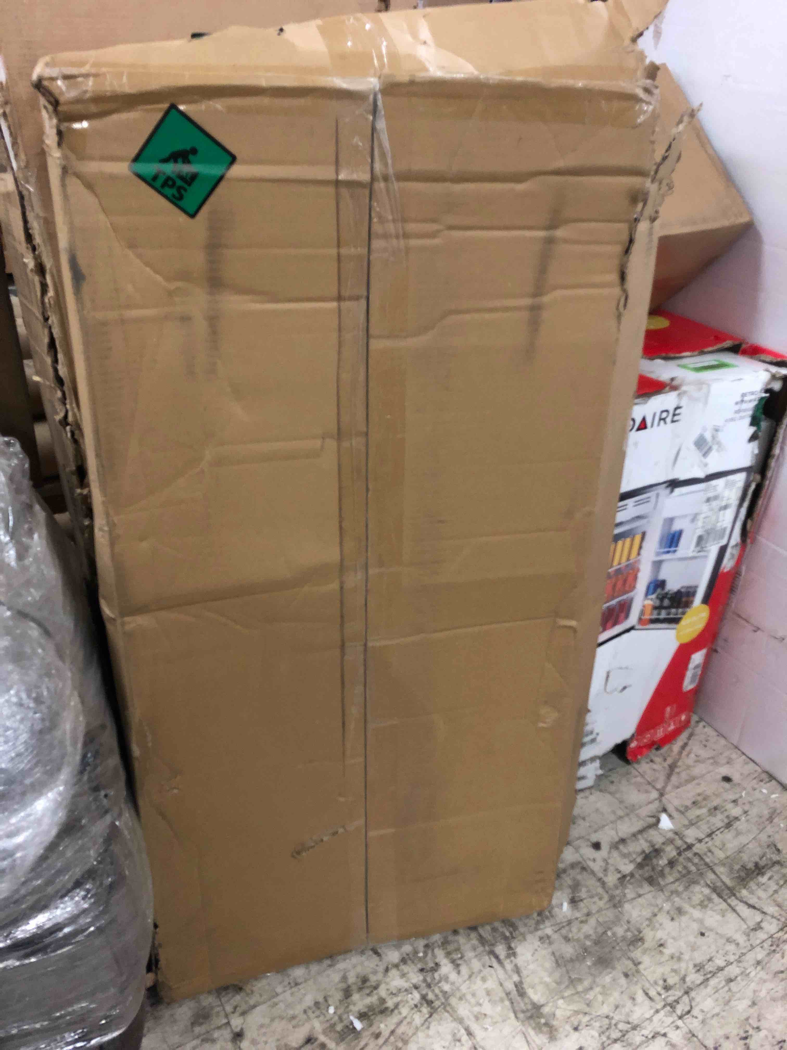 https://s3.amazonaws.com/lotting-images-prod/phillipi/GRN5502663_1706665075298.jpeg