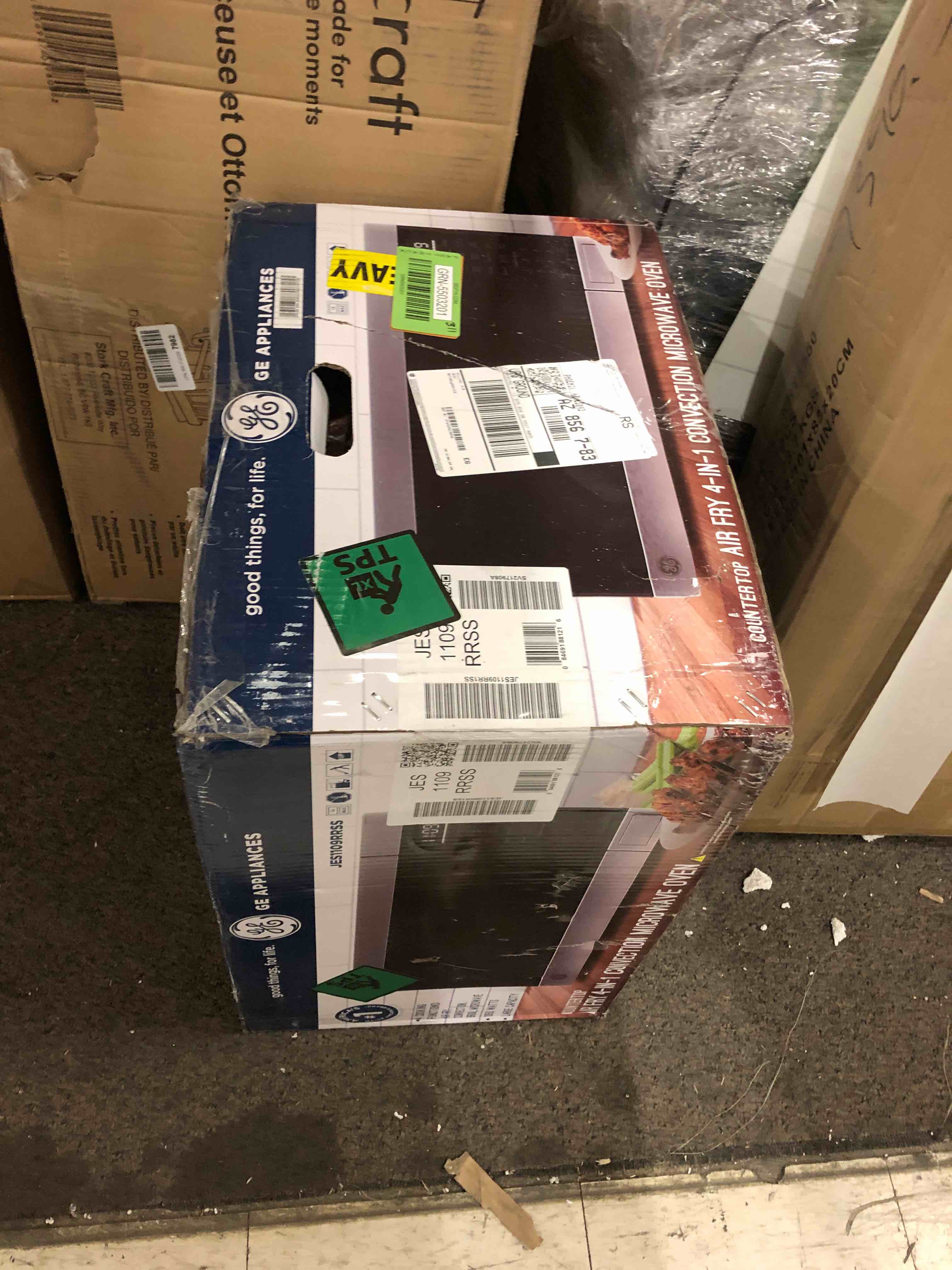 https://s3.amazonaws.com/lotting-images-prod/phillipi/GRN5503201_1707918419433.jpeg