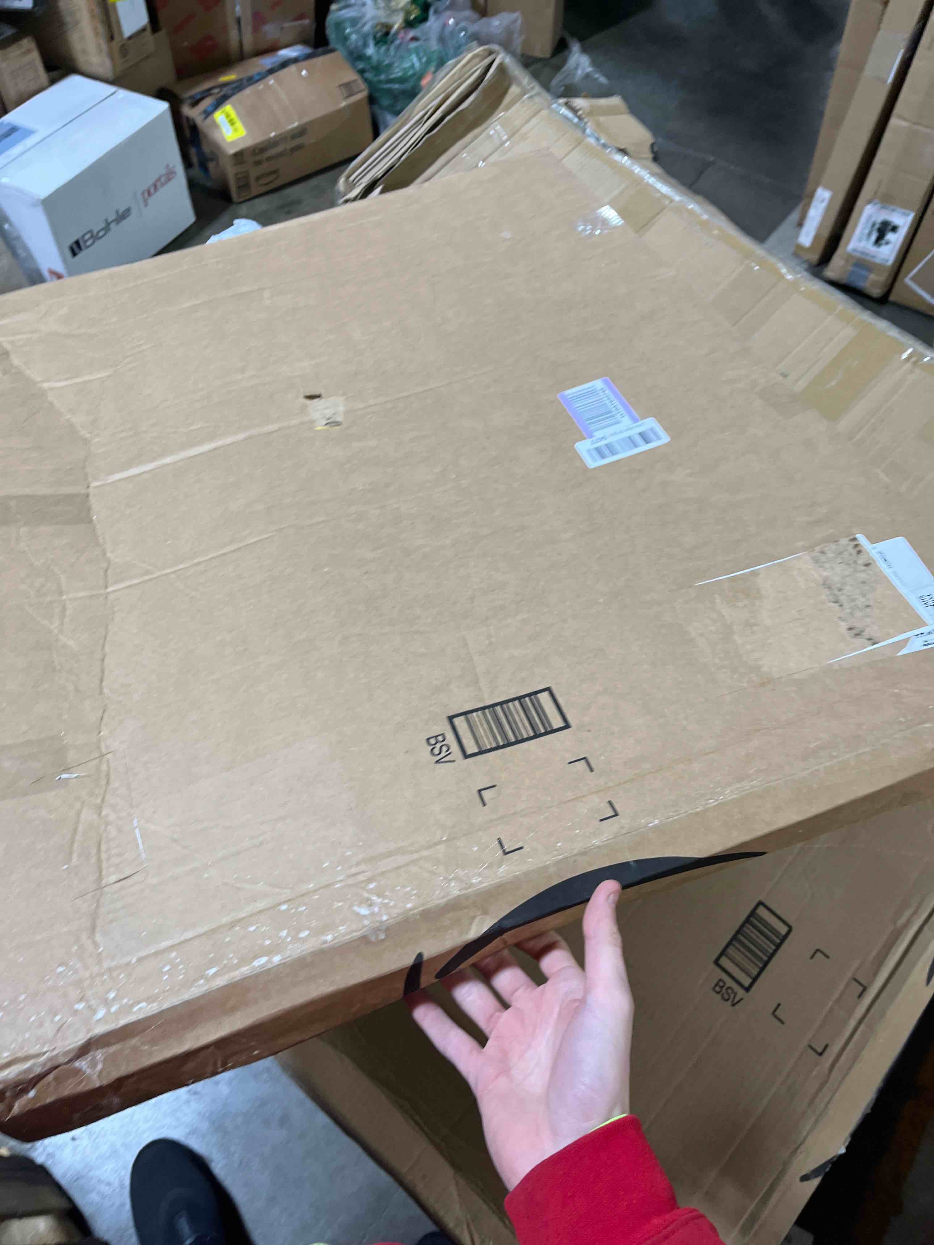 https://s3.amazonaws.com/lotting-images-prod/phillipi/GRN5517873_1710955419758.jpeg