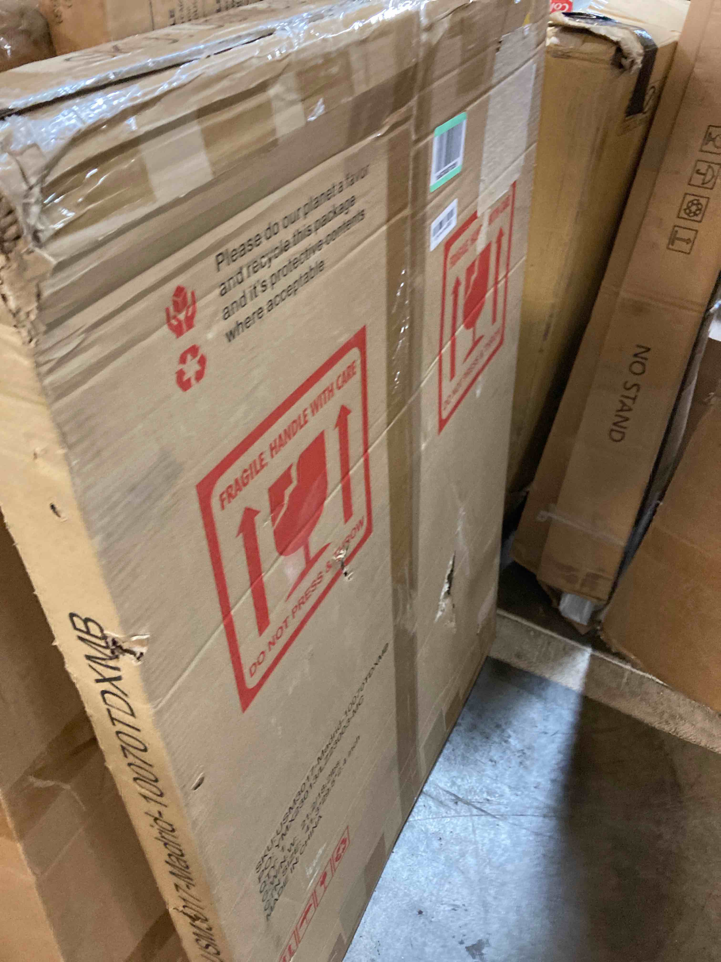 https://s3.amazonaws.com/lotting-images-prod/phillipi/GRN5518085_1711466506566.jpeg