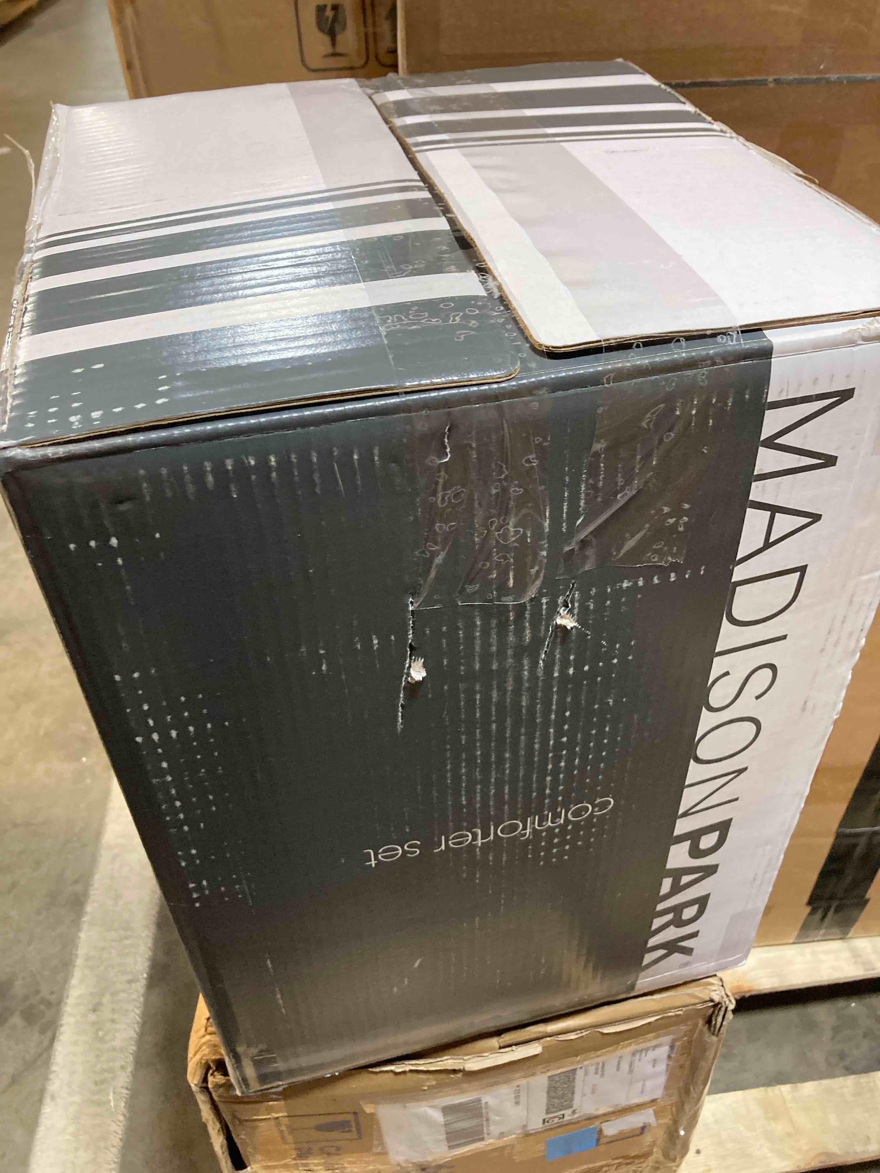 https://s3.amazonaws.com/lotting-images-prod/phillipi/GRN5518491_1712156817184.jpeg
