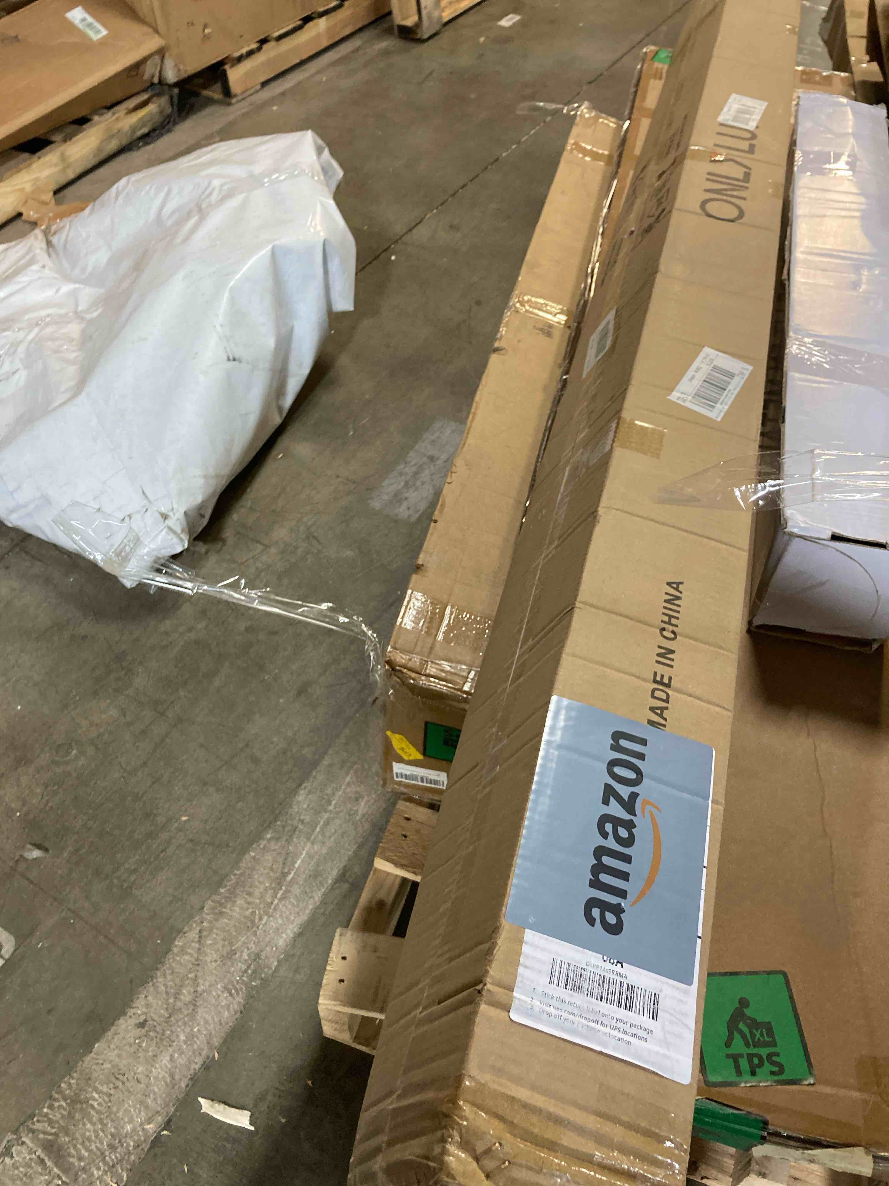 https://s3.amazonaws.com/lotting-images-prod/phillipi/GRN5518704_1712772459388.jpeg