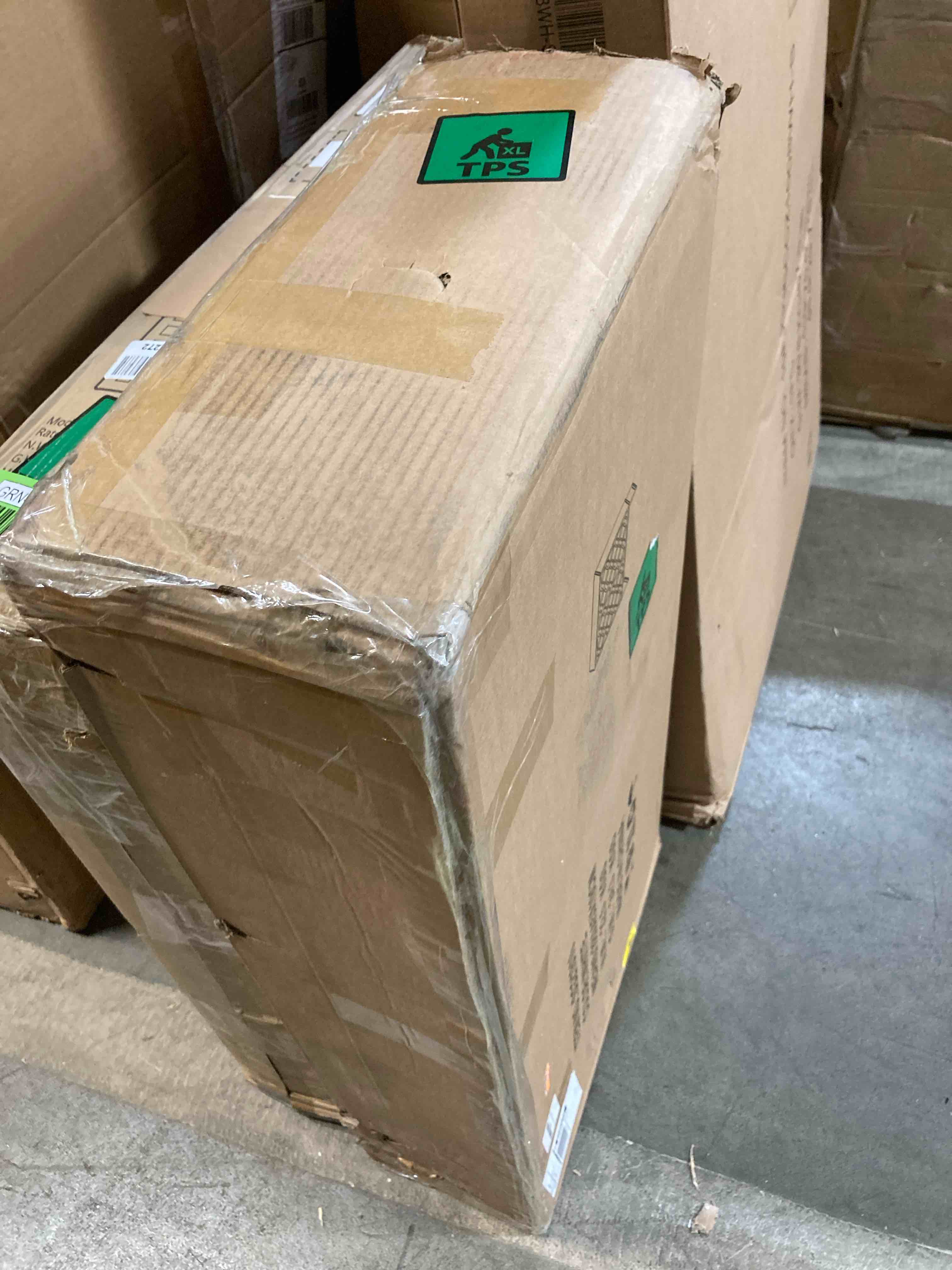 https://s3.amazonaws.com/lotting-images-prod/phillipi/GRN5518741_1712776733568.jpeg