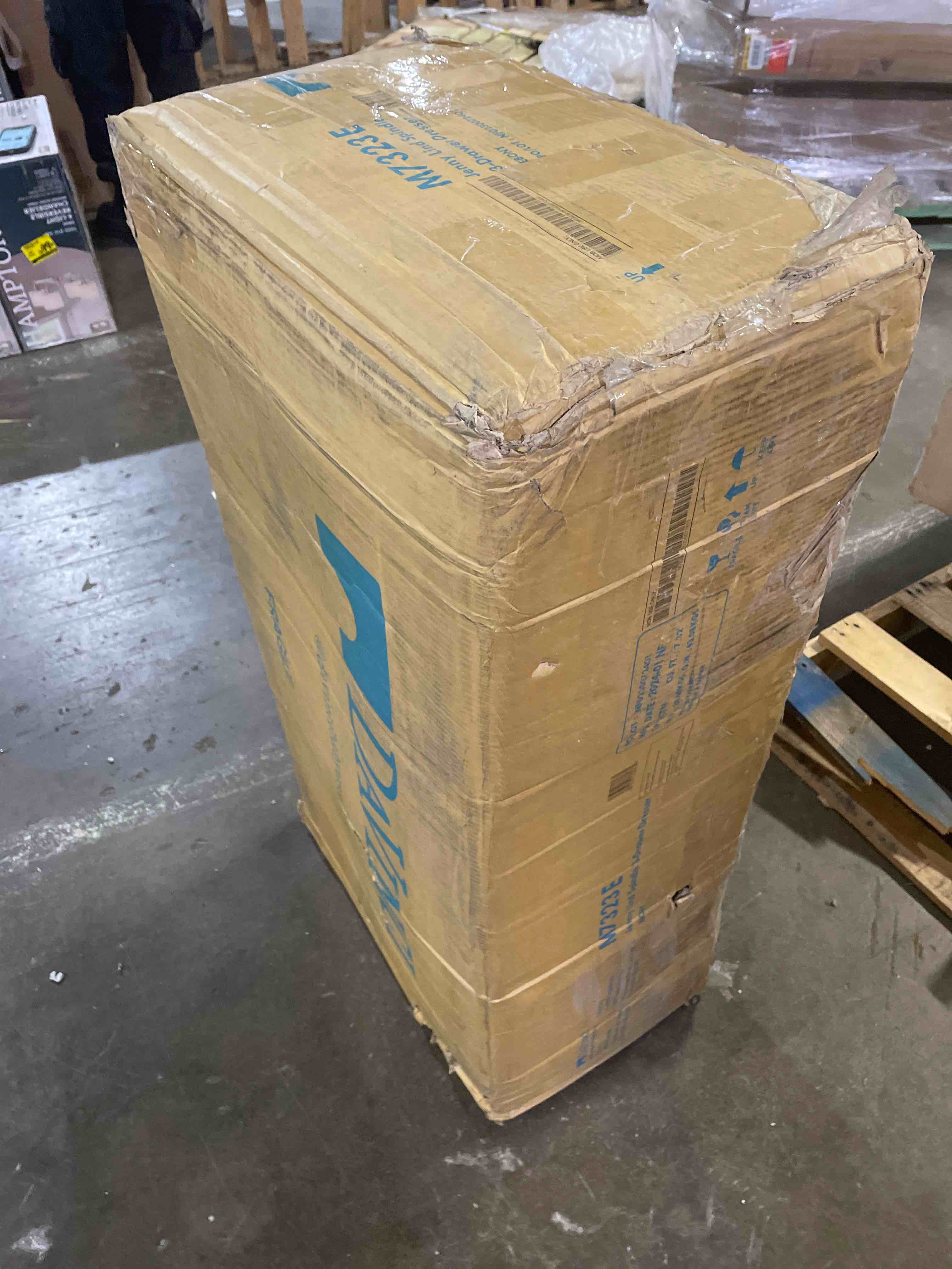 https://s3.amazonaws.com/lotting-images-prod/phillipi/GRN5520779_1717772974656.jpeg
