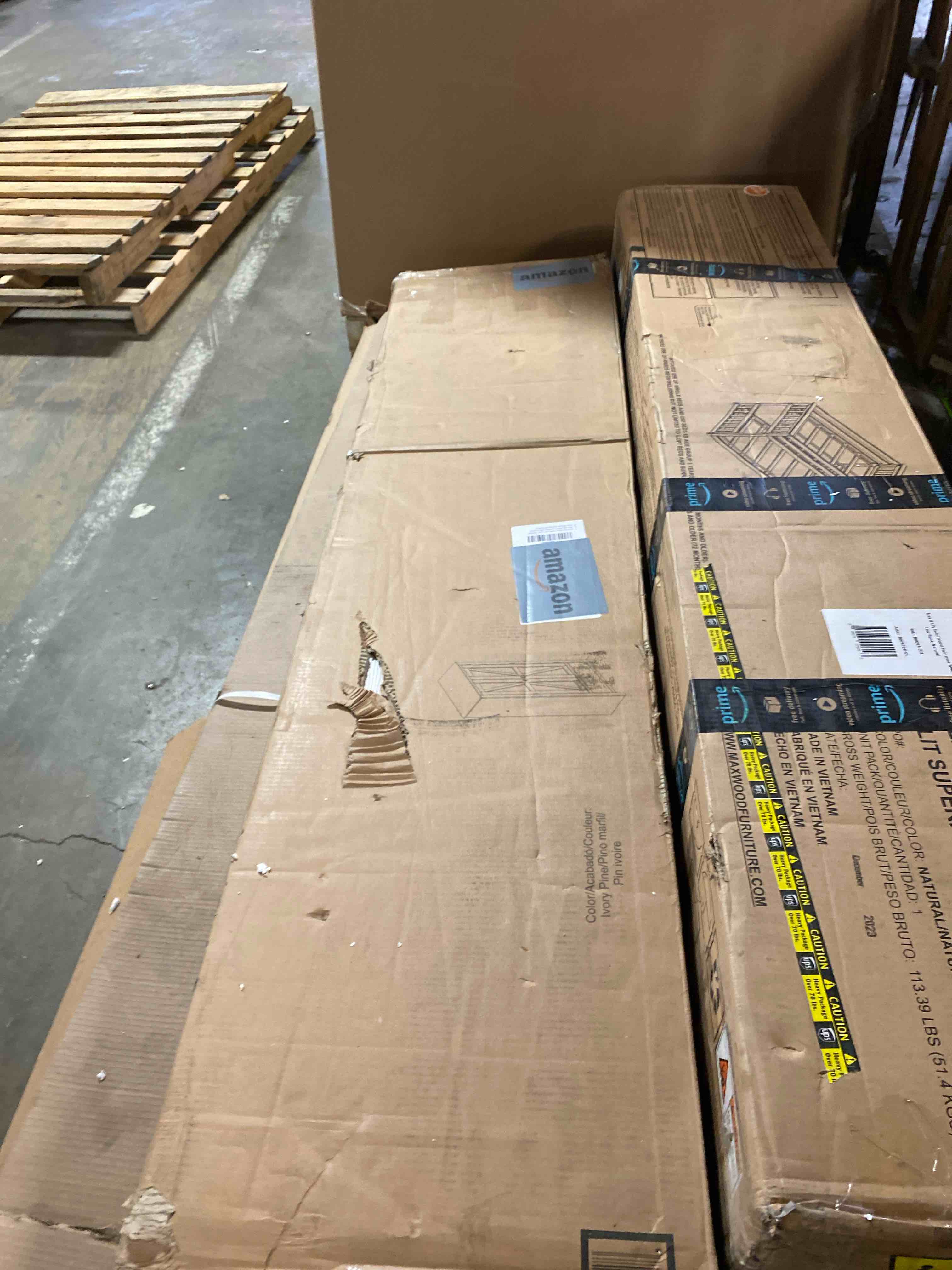 https://s3.amazonaws.com/lotting-images-prod/phillipi/GRN5520923_1718122898850.jpeg