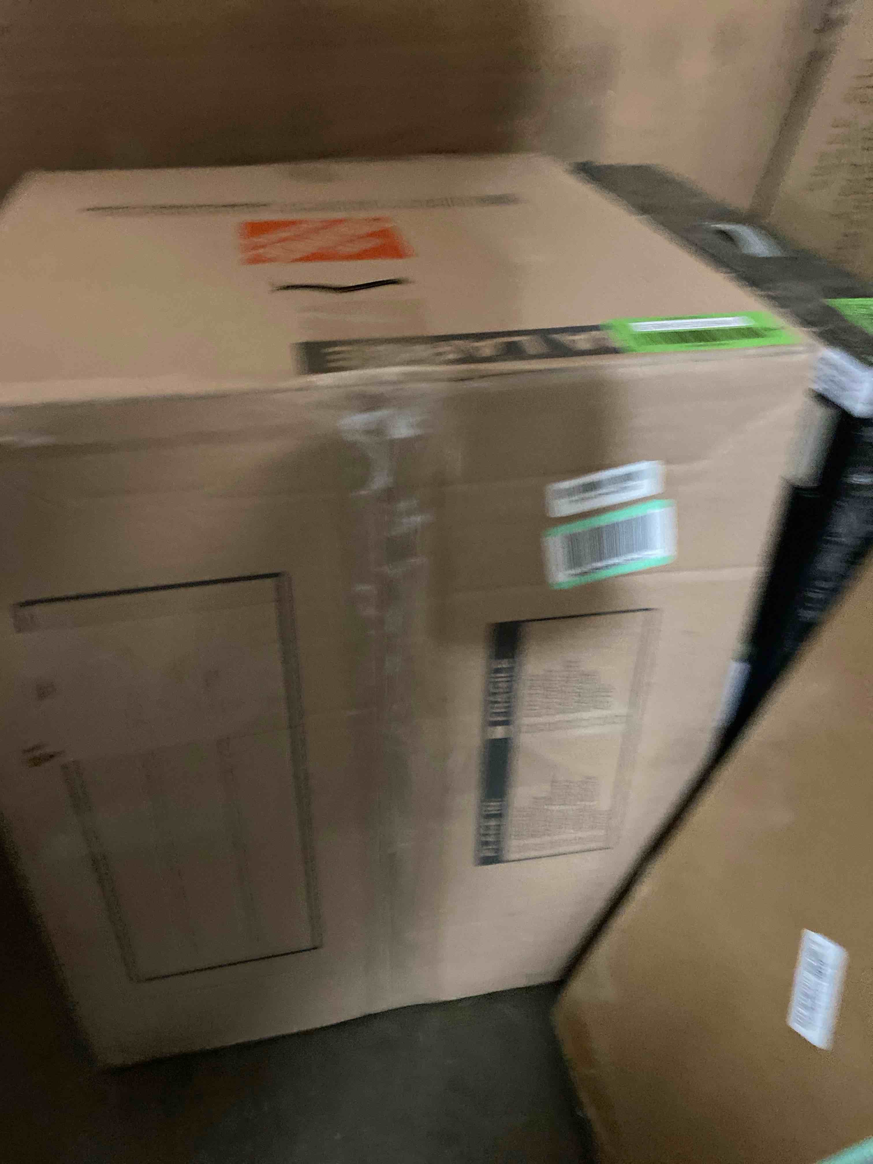 https://s3.amazonaws.com/lotting-images-prod/phillipi/GRN5520945_1718130654302.jpeg