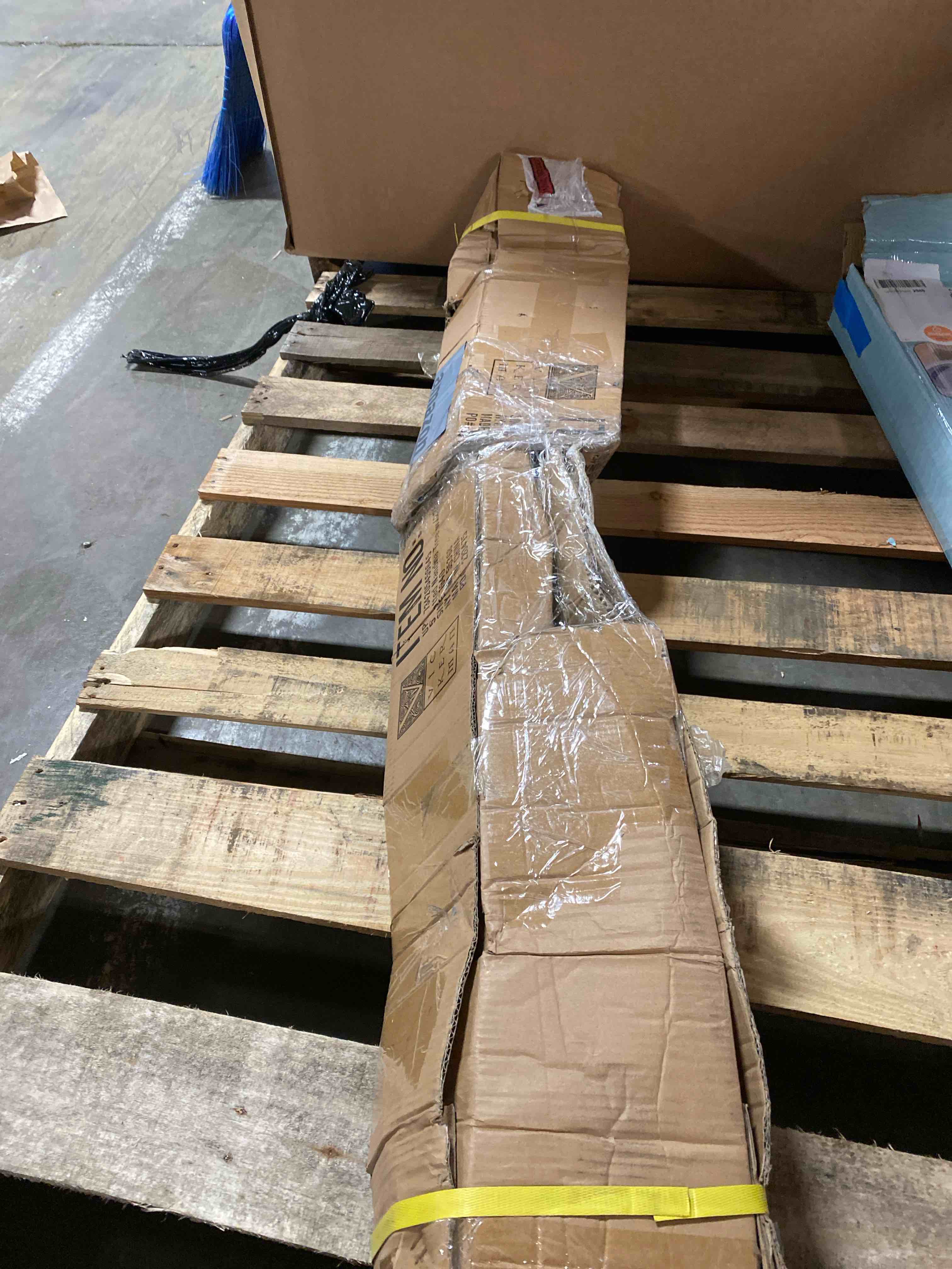 https://s3.amazonaws.com/lotting-images-prod/phillipi/GRN5520974_1718137914770.jpeg