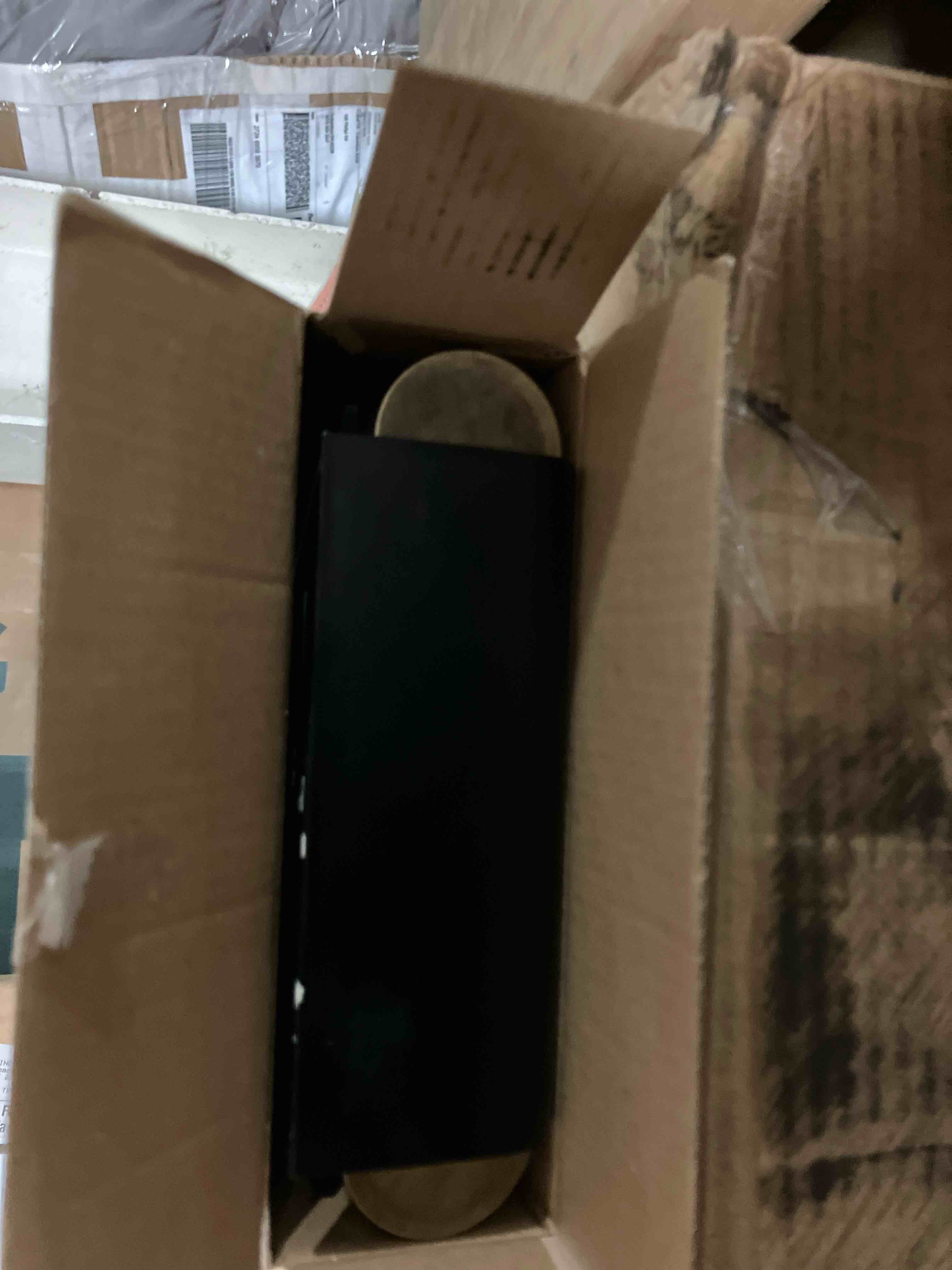 https://s3.amazonaws.com/lotting-images-prod/phillipi/GRN5521005_1718117409524.jpeg