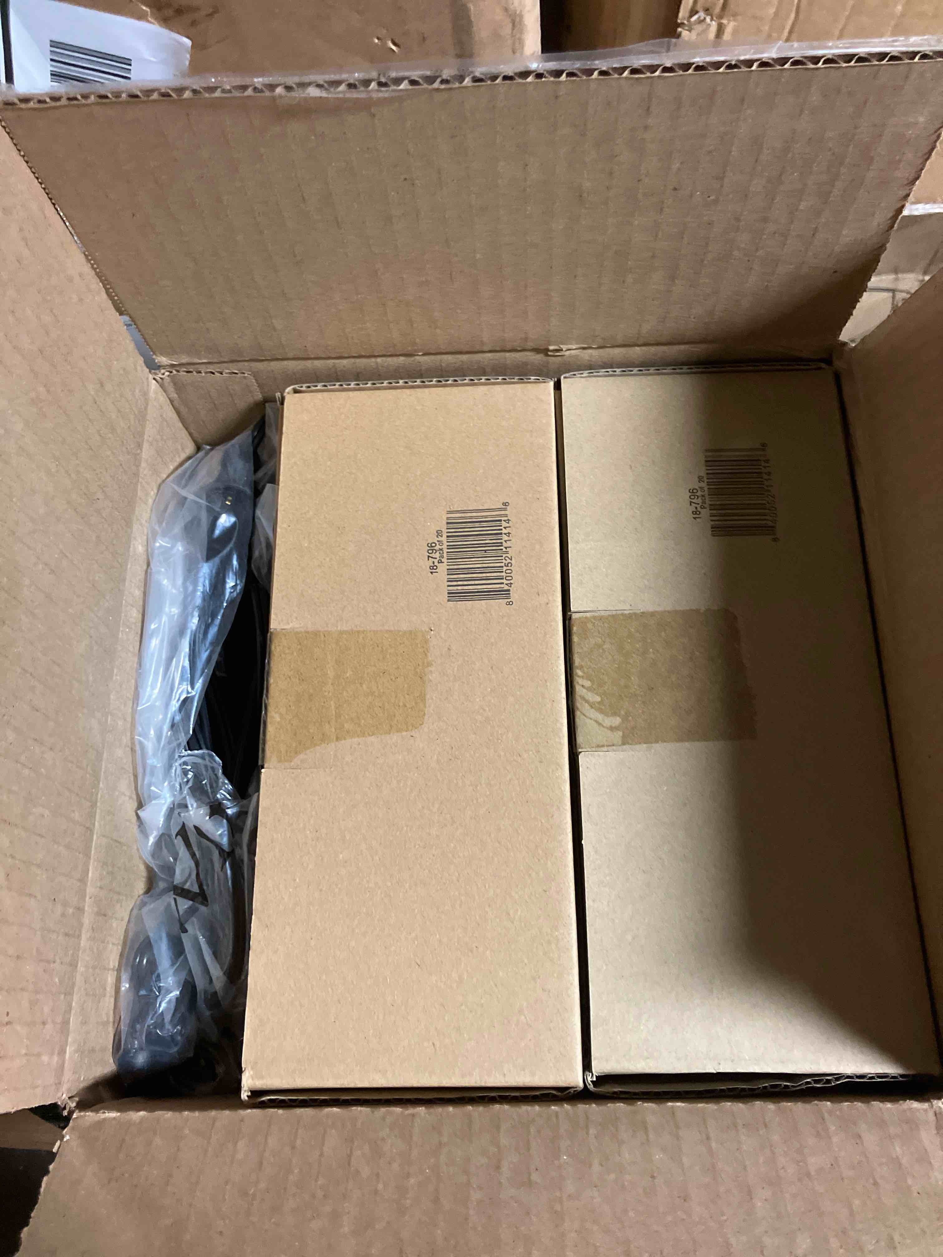 https://s3.amazonaws.com/lotting-images-prod/phillipi/GRN5521057_1718137877741.jpeg
