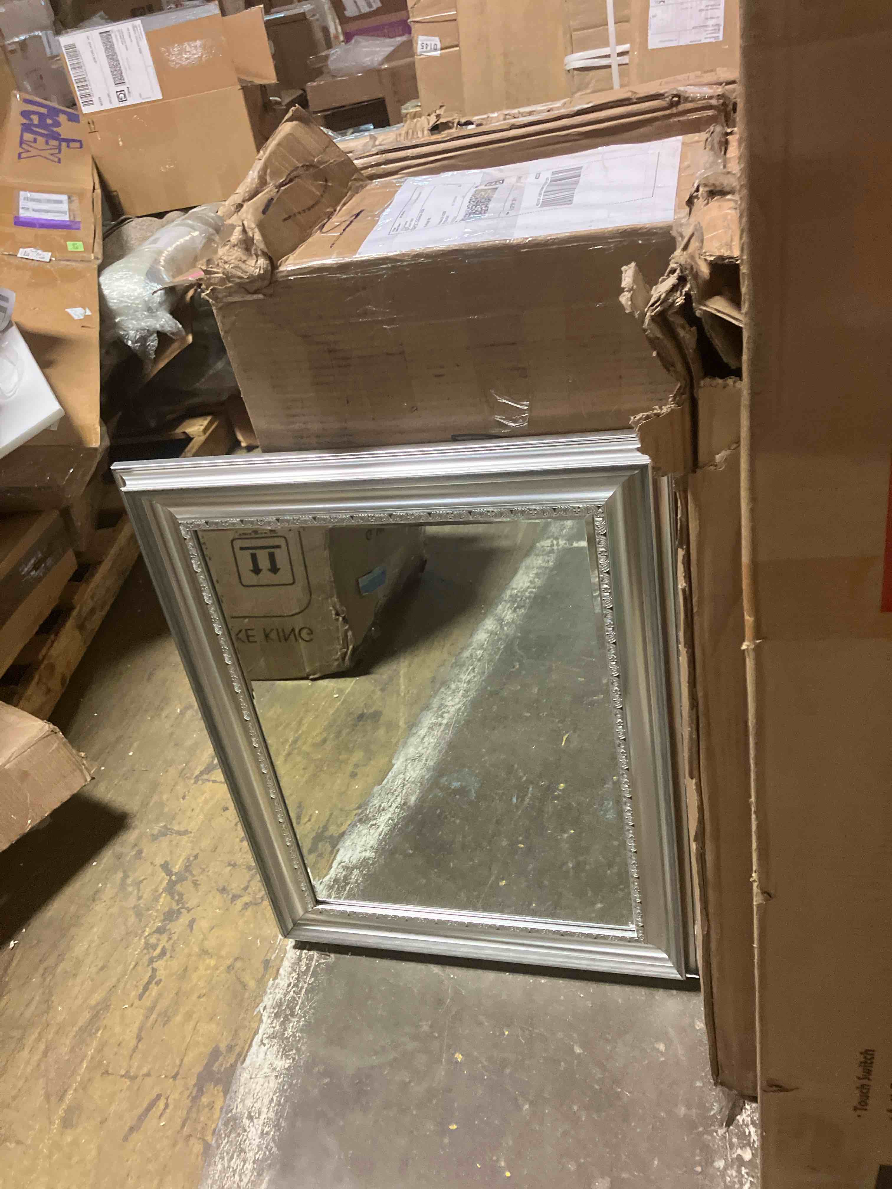 https://s3.amazonaws.com/lotting-images-prod/phillipi/GRN5521088_1718205493848.jpeg