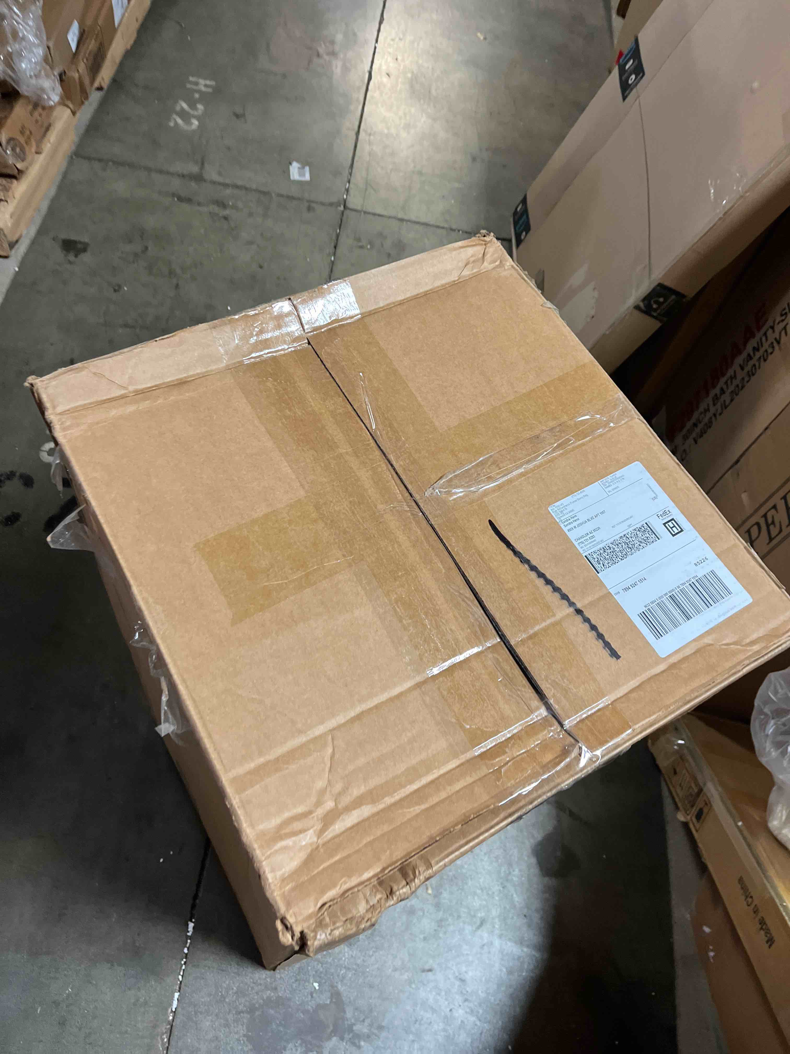 https://s3.amazonaws.com/lotting-images-prod/phillipi/GRN5522112_1708537817012.jpeg