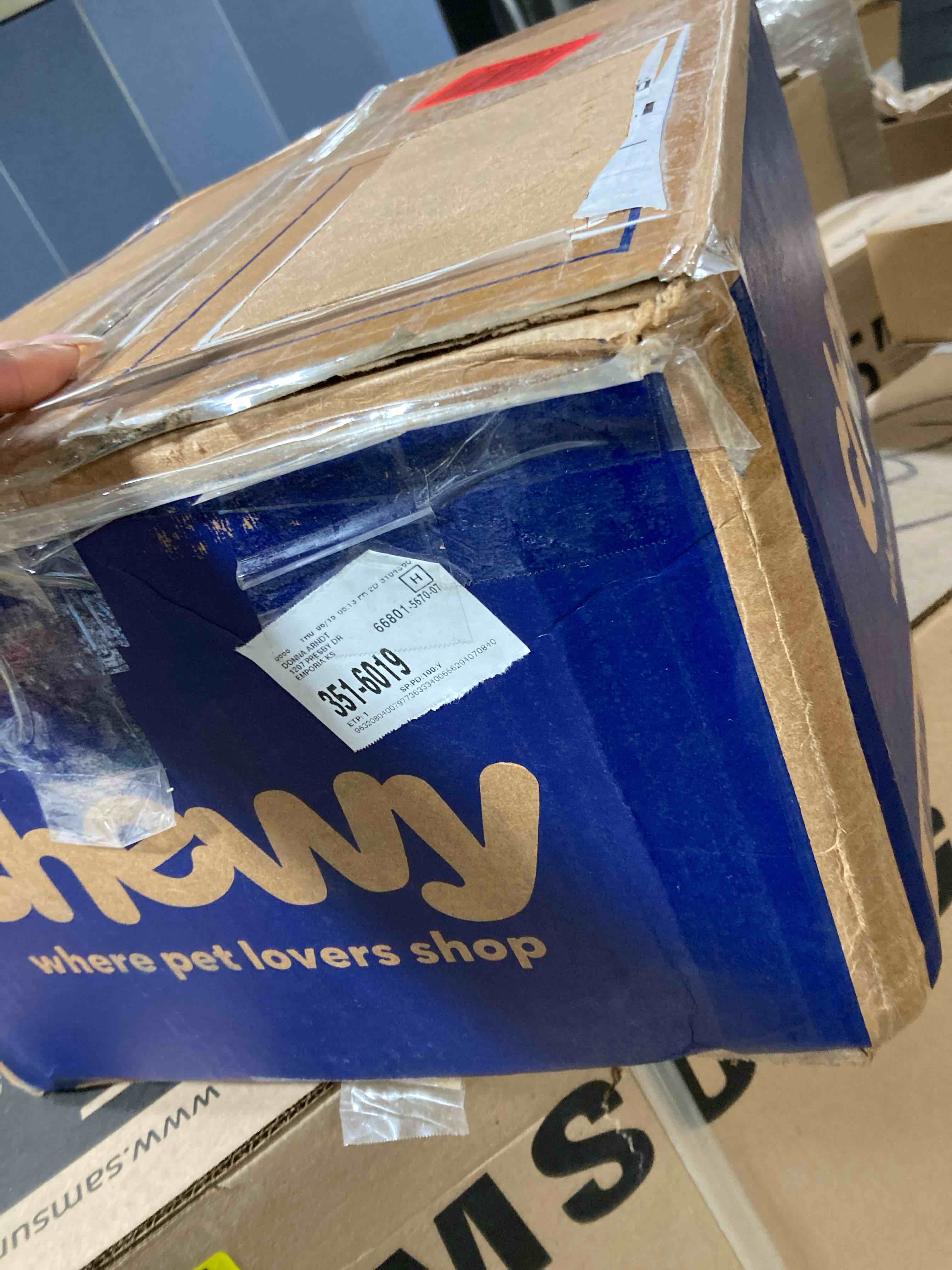 https://s3.amazonaws.com/lotting-images-prod/phillipi/GRN5522393_1709056911383.jpeg