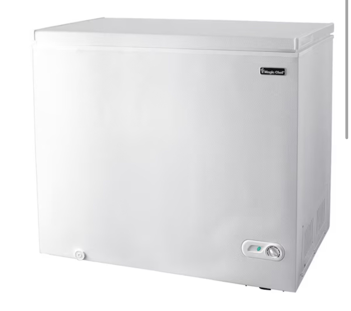Magic Chef 7.0 cu. ft. Chest Freezer in White