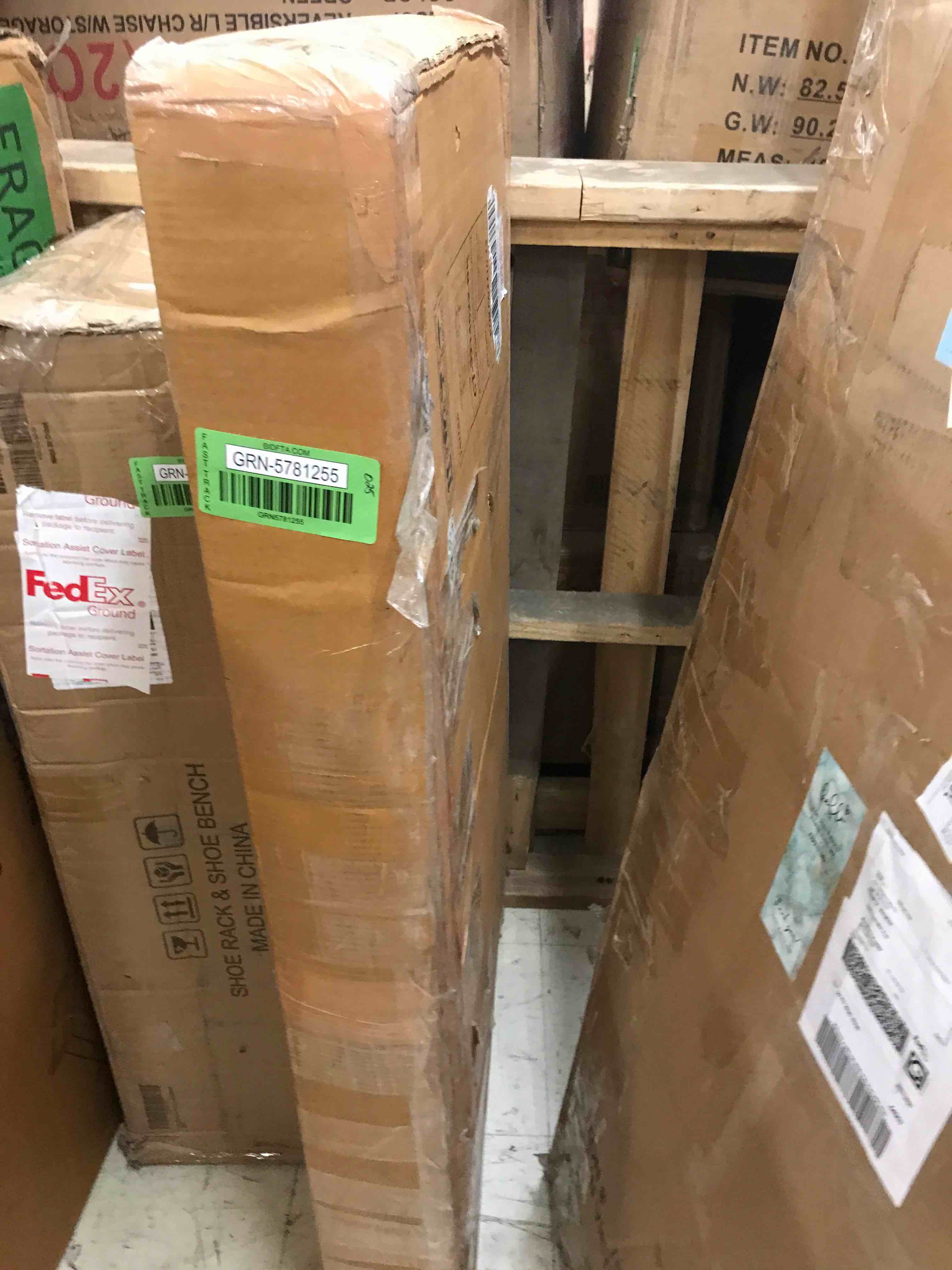 https://s3.amazonaws.com/lotting-images-prod/phillipi/GRN5781255_1716733987209.jpeg