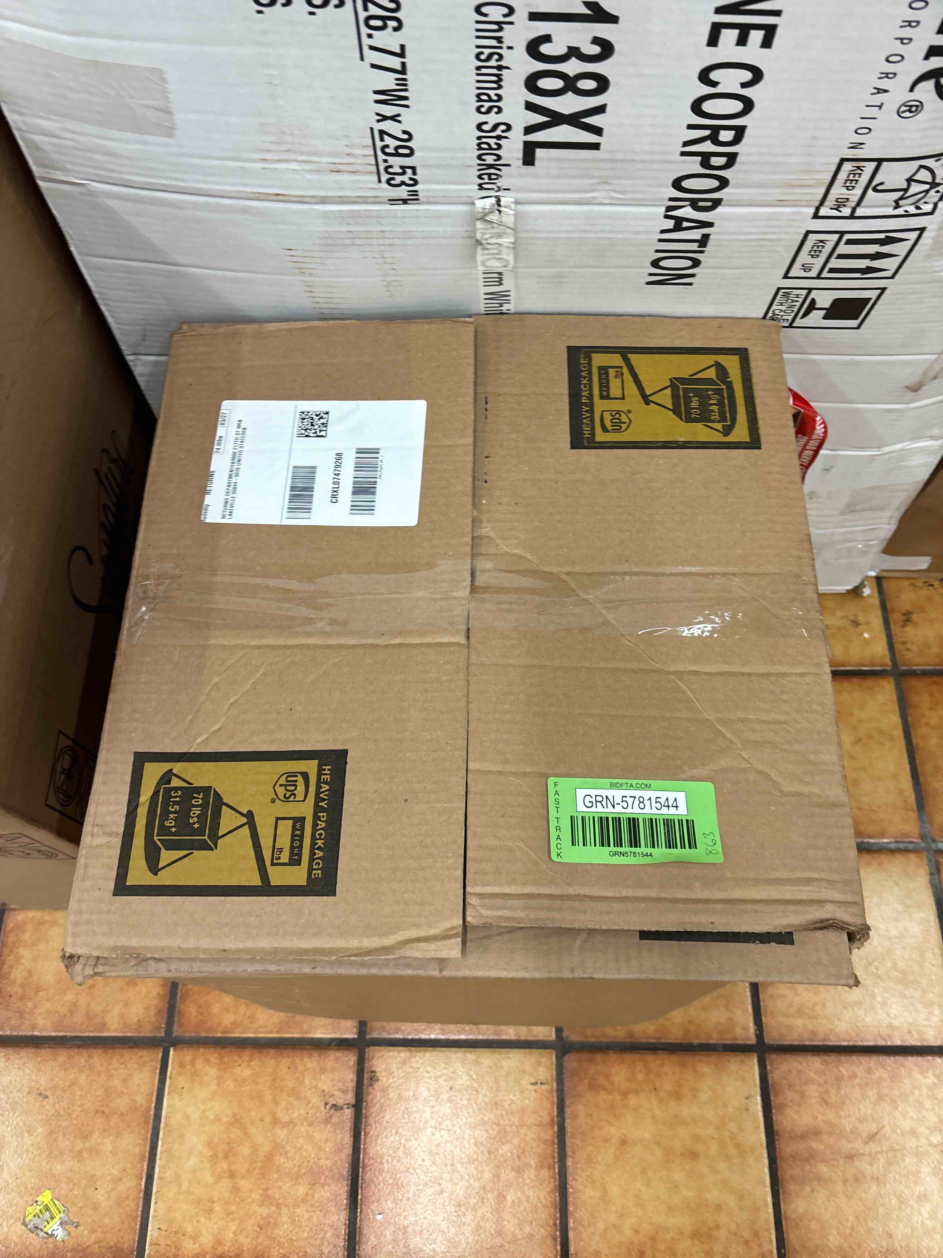 https://s3.amazonaws.com/lotting-images-prod/phillipi/GRN5781544_1714543270054.jpeg
